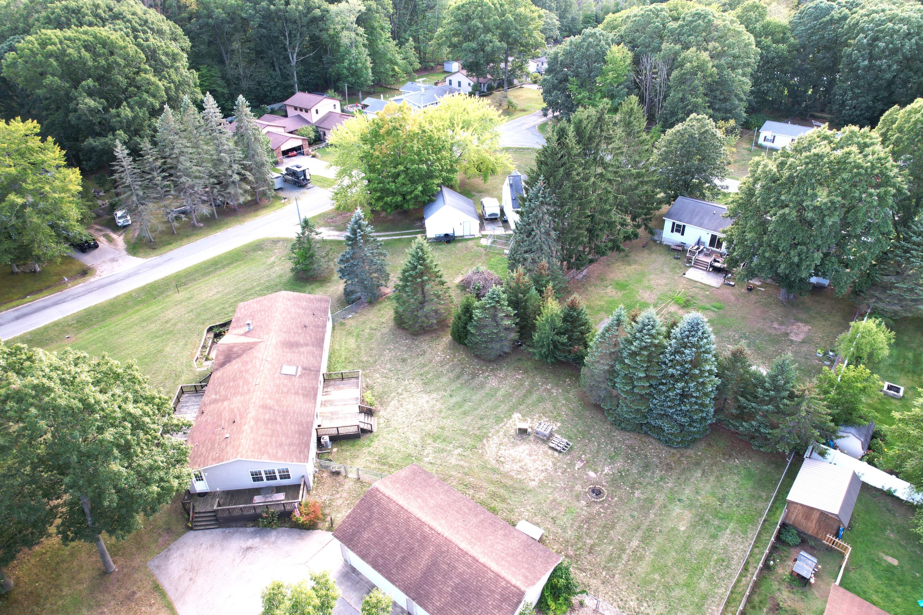 1852 N Lincoln Road Ludington MI 49431