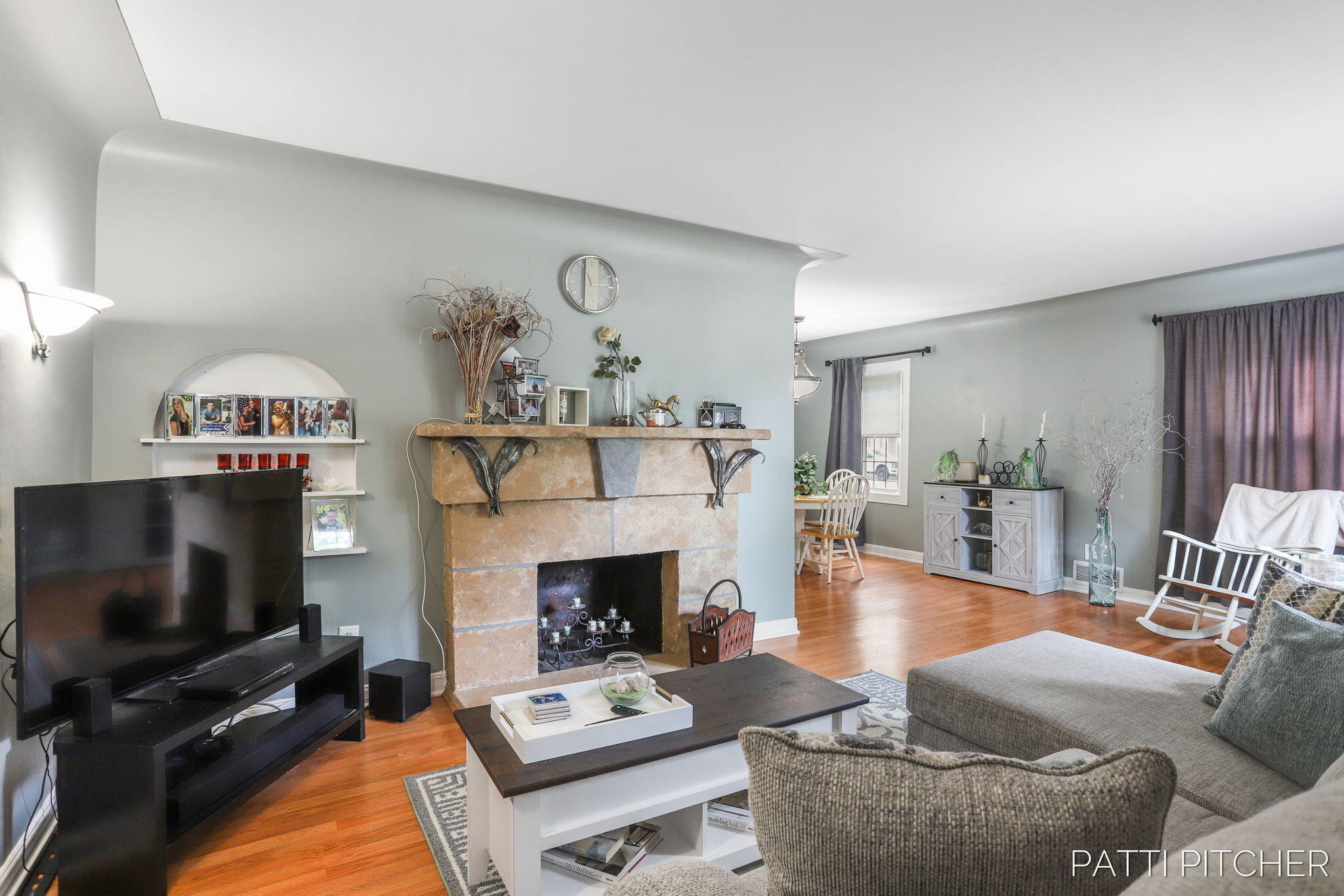 1044 E Apple Avenue Muskegon MI 49442