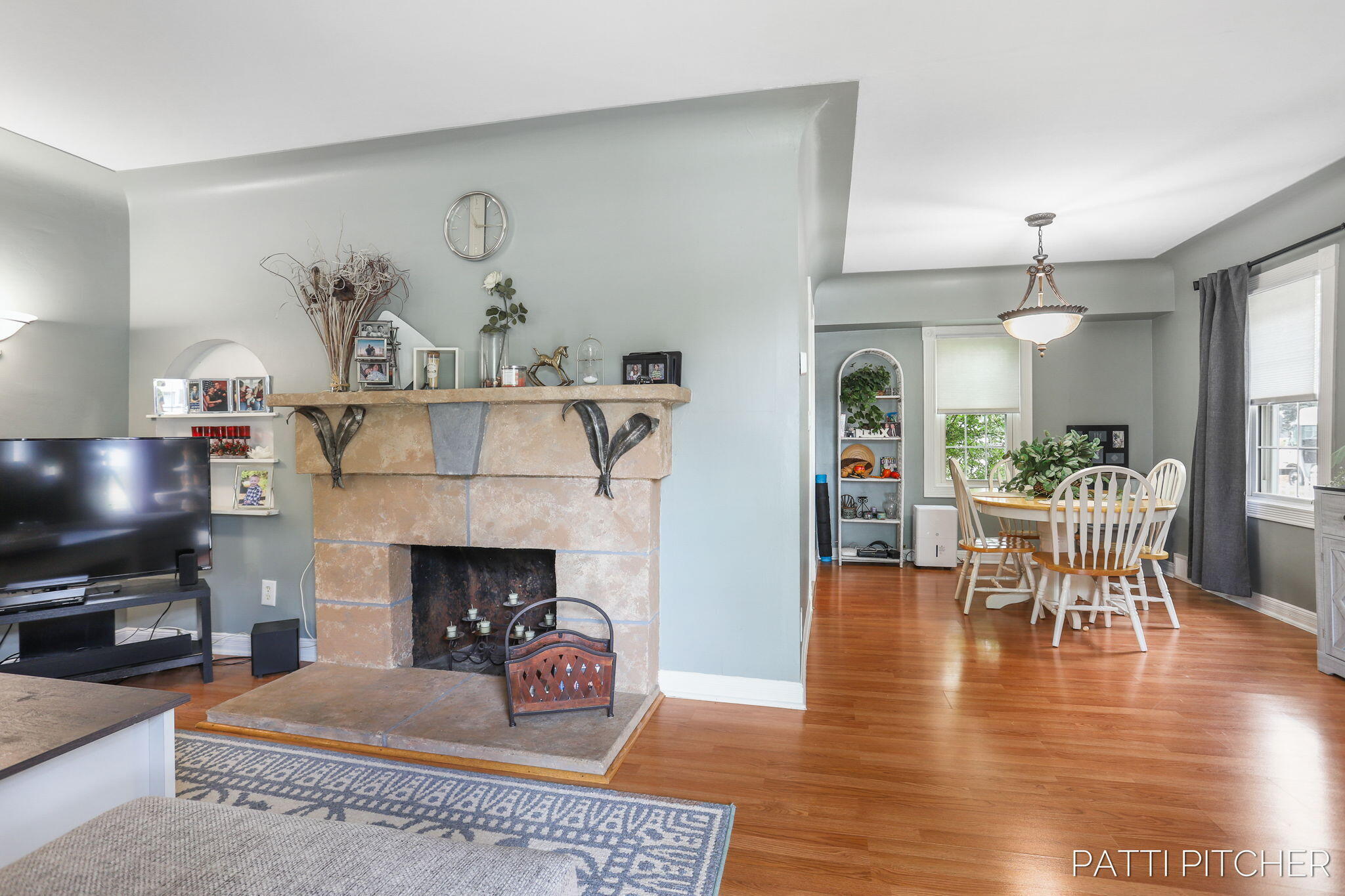 1044 E Apple Avenue Muskegon MI 49442