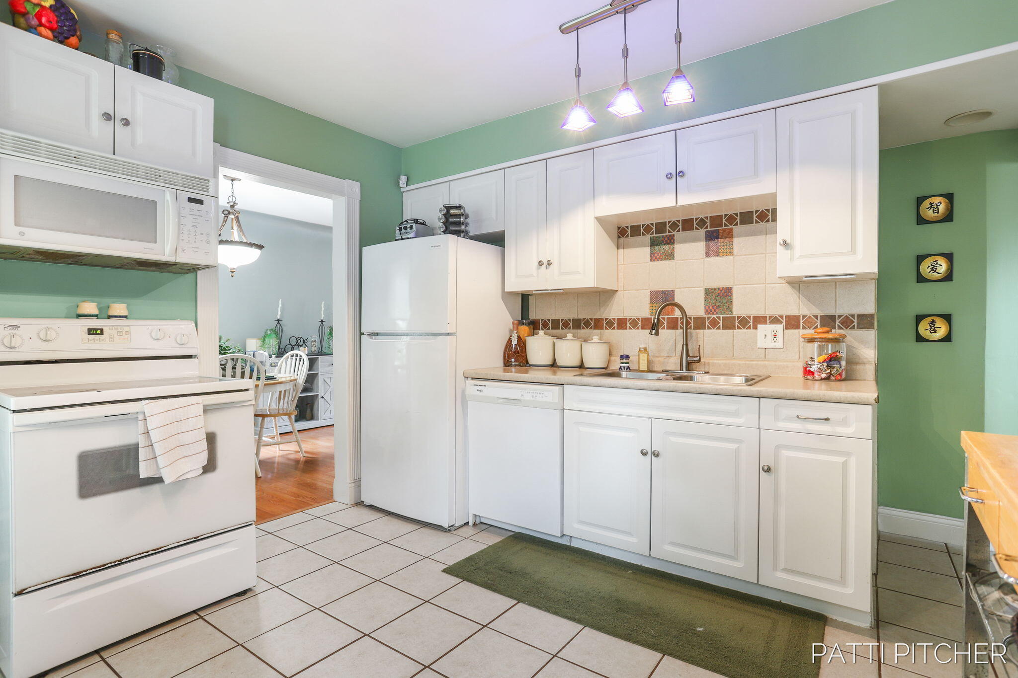 1044 E Apple Avenue Muskegon MI 49442