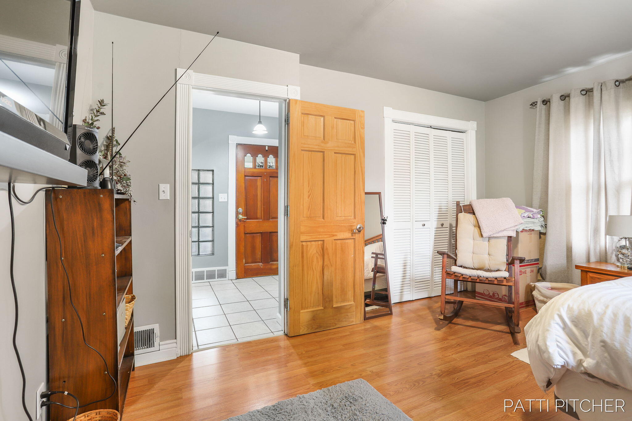 1044 E Apple Avenue Muskegon MI 49442