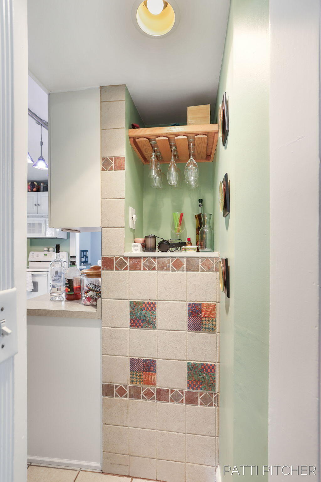 1044 E Apple Avenue Muskegon MI 49442