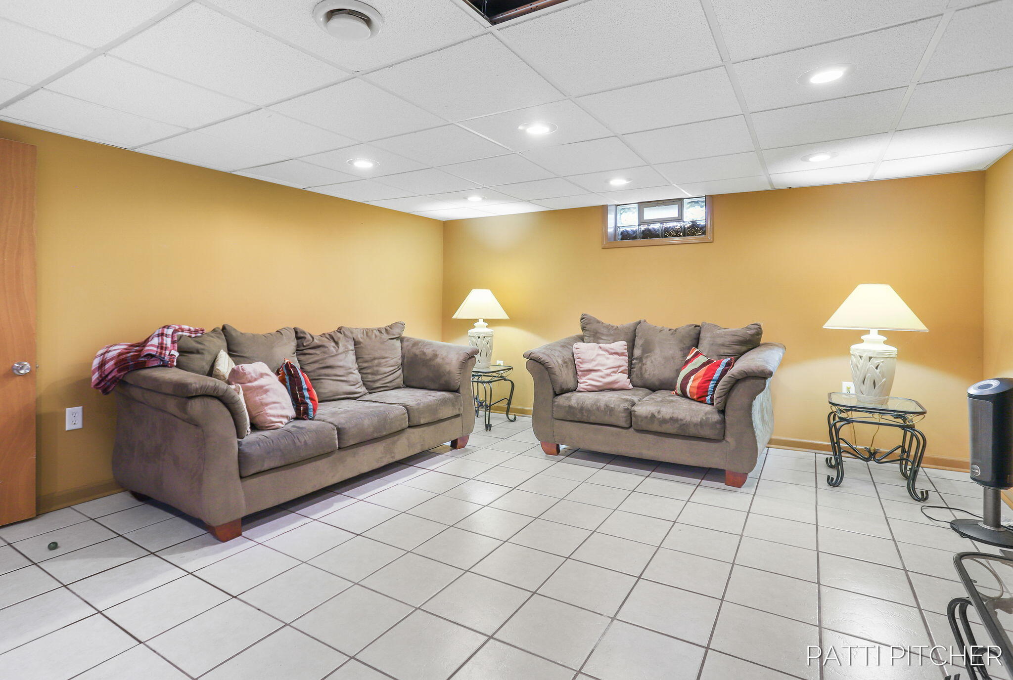 1044 E Apple Avenue Muskegon MI 49442