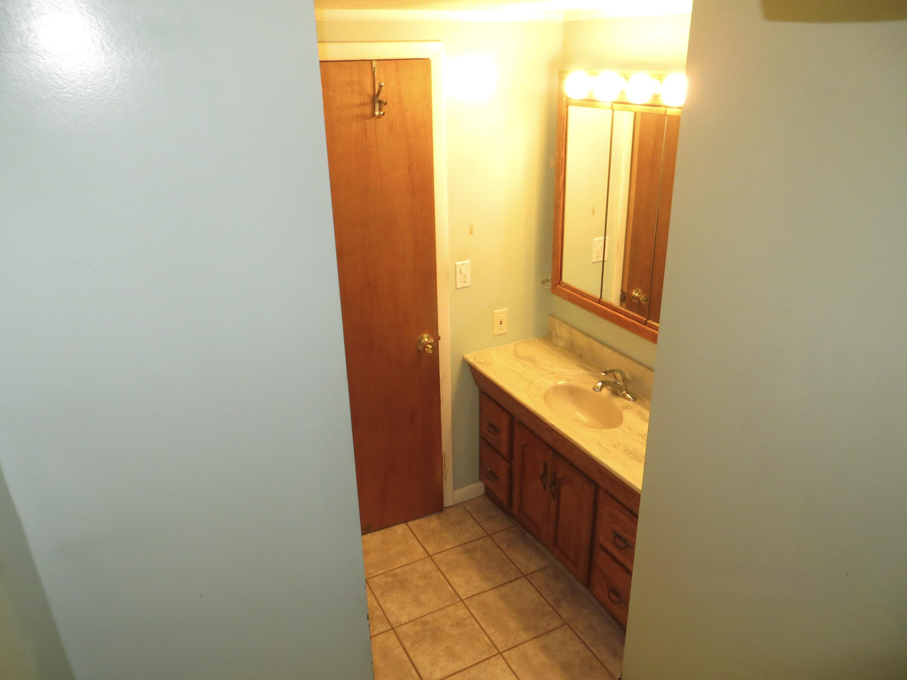 25012 Kenneth Avenue Edwardsburg MI 49112