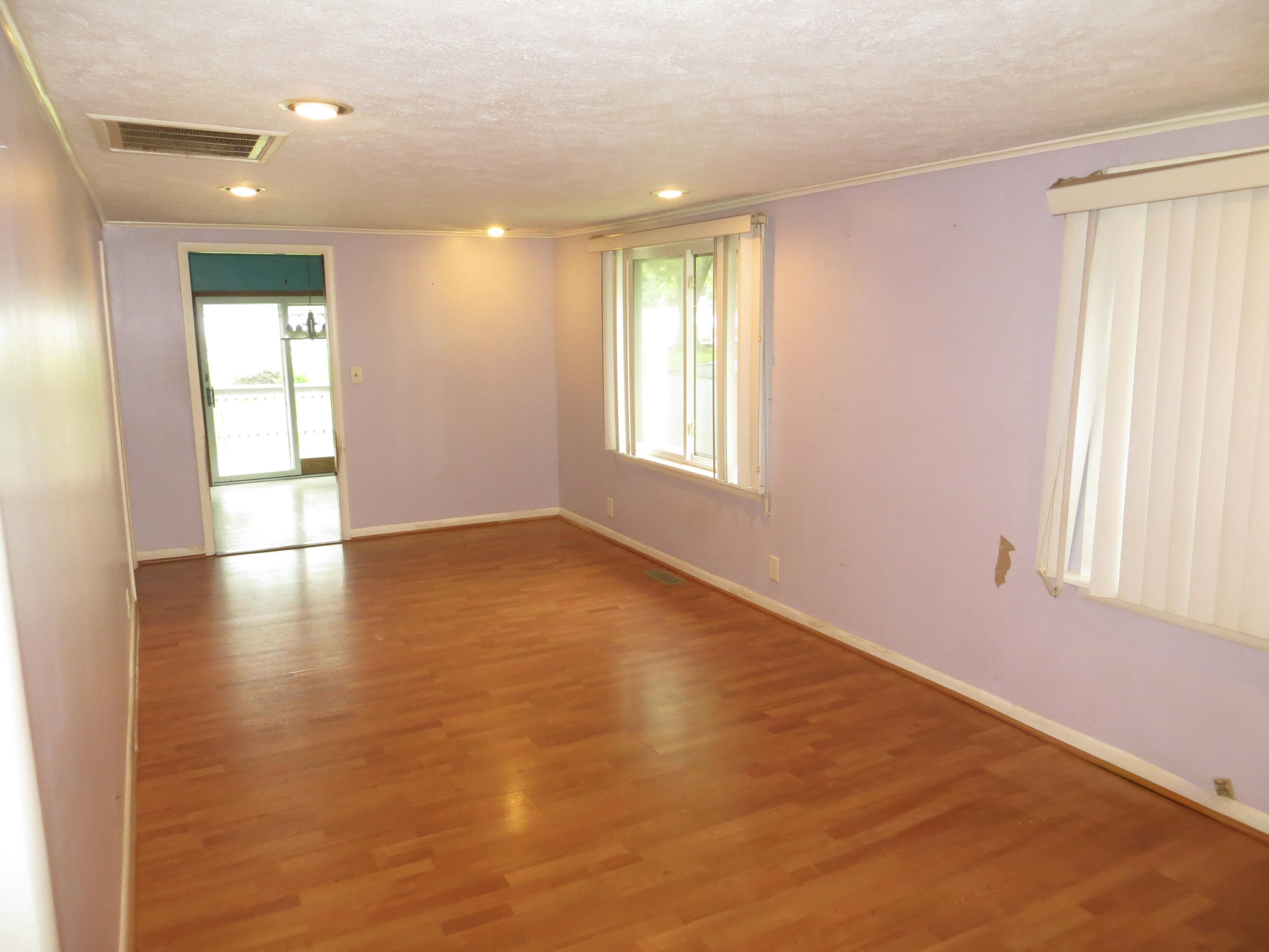 25012 Kenneth Avenue Edwardsburg MI 49112