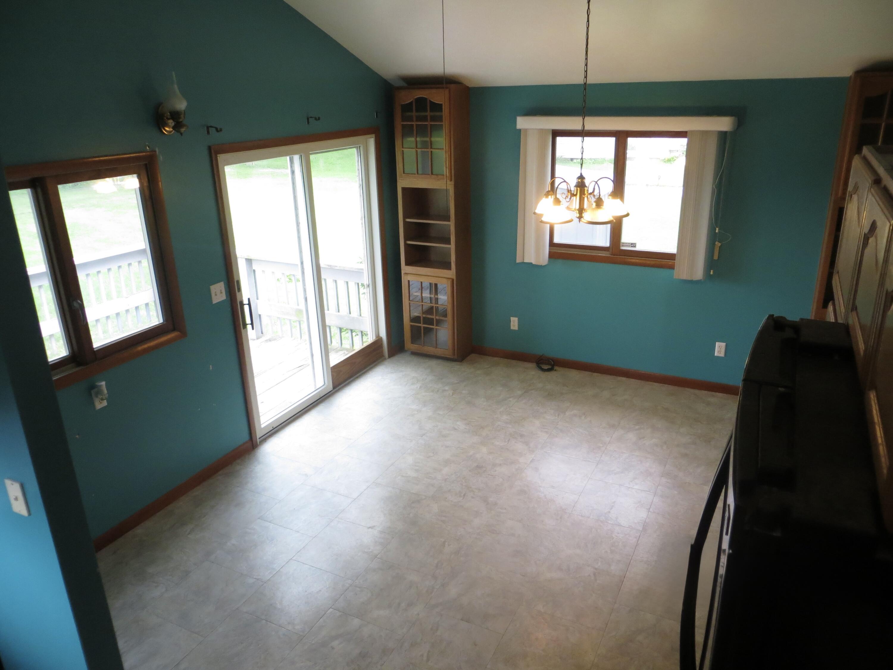 25012 Kenneth Avenue Edwardsburg MI 49112
