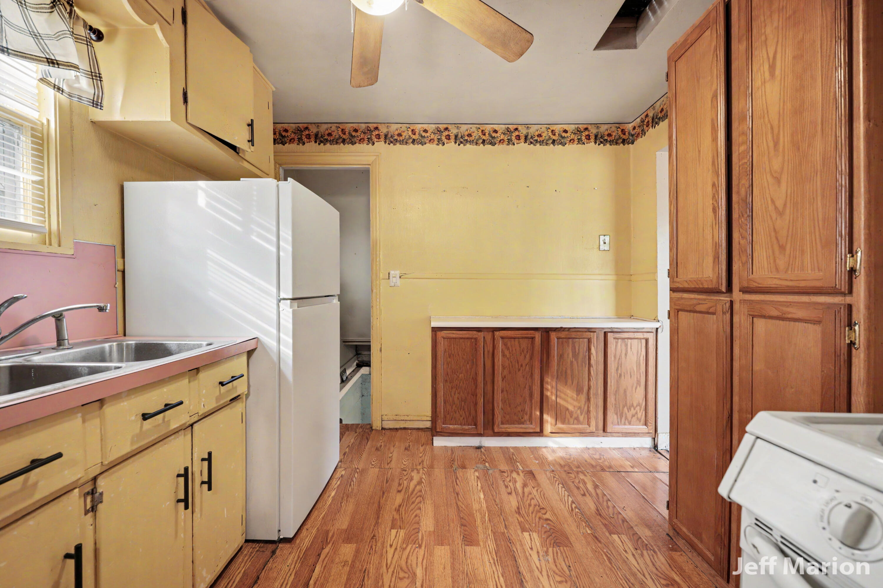 2600 Day Avenue NW Grand Rapids MI 49544