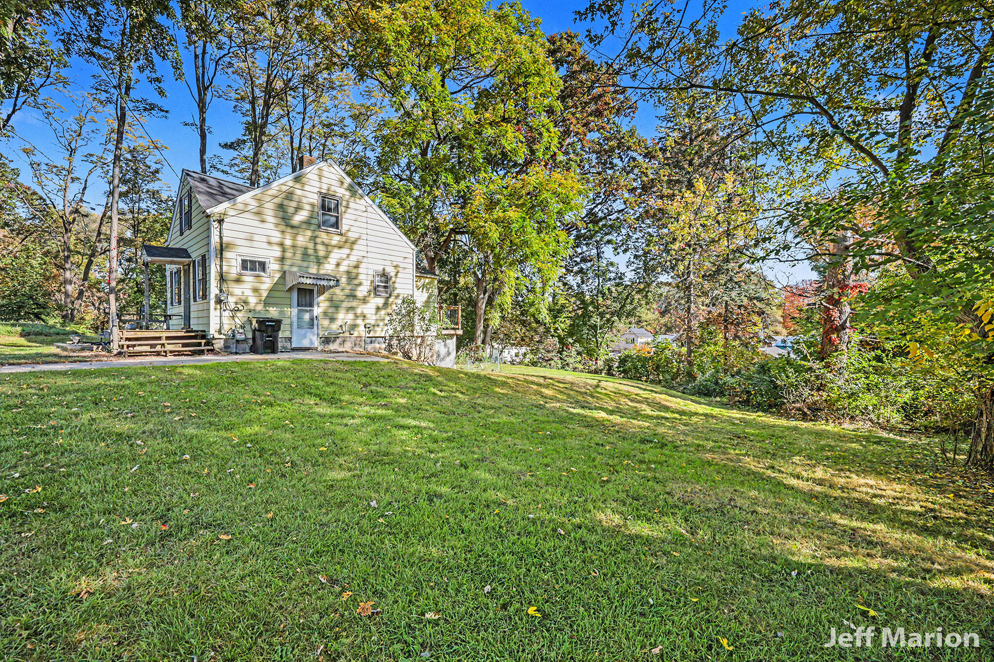 2600 Day Avenue NW Grand Rapids MI 49544