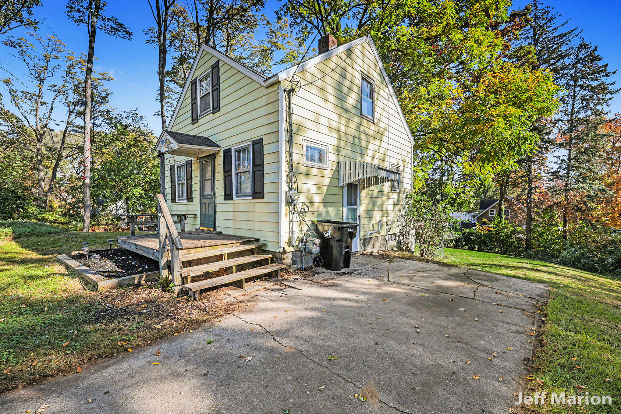 2600 Day Avenue NW Grand Rapids MI 49544
