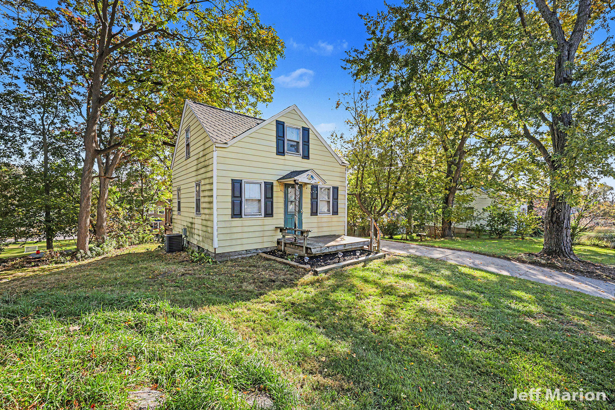 2600 Day Avenue NW Grand Rapids MI 49544