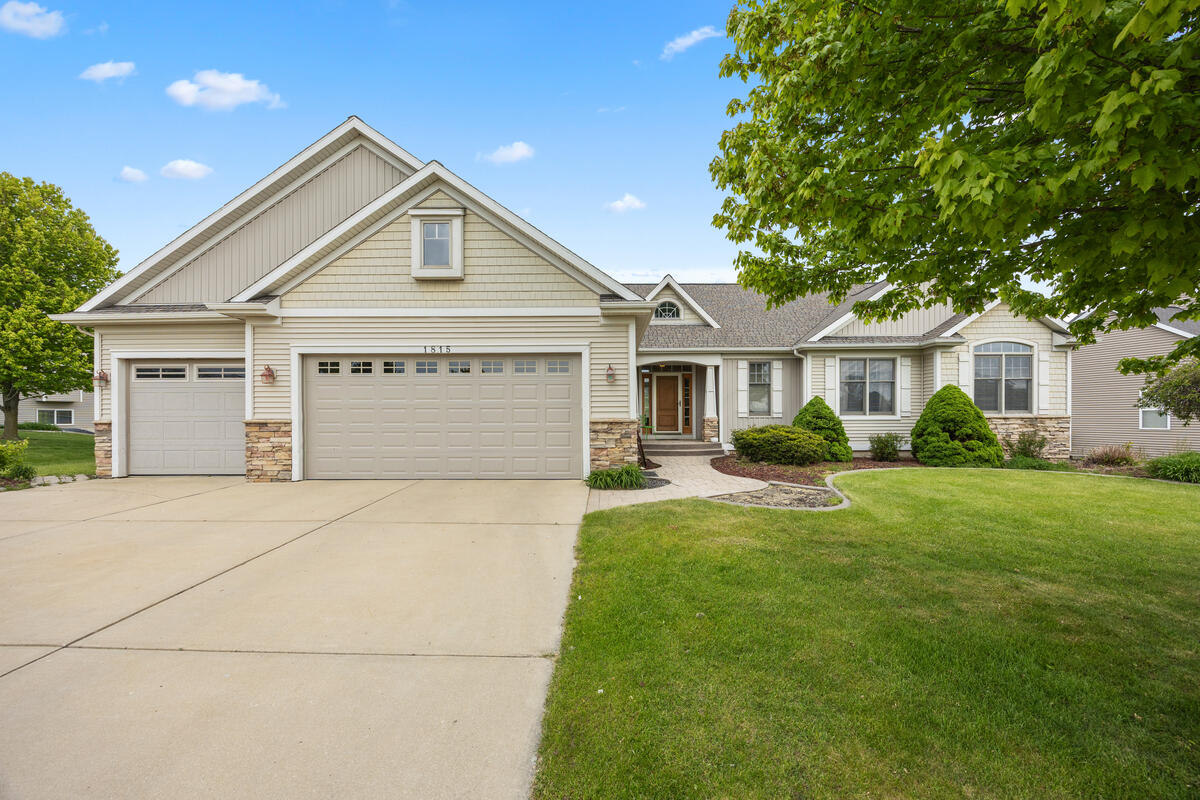 1815 Planters Row Drive SW Byron Center MI 49315
