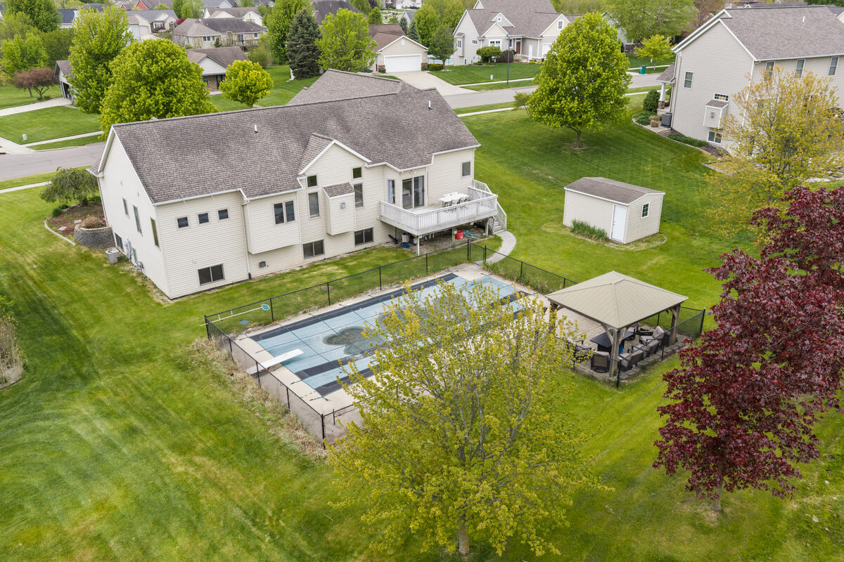 1815 Planters Row Drive SW Byron Center MI 49315