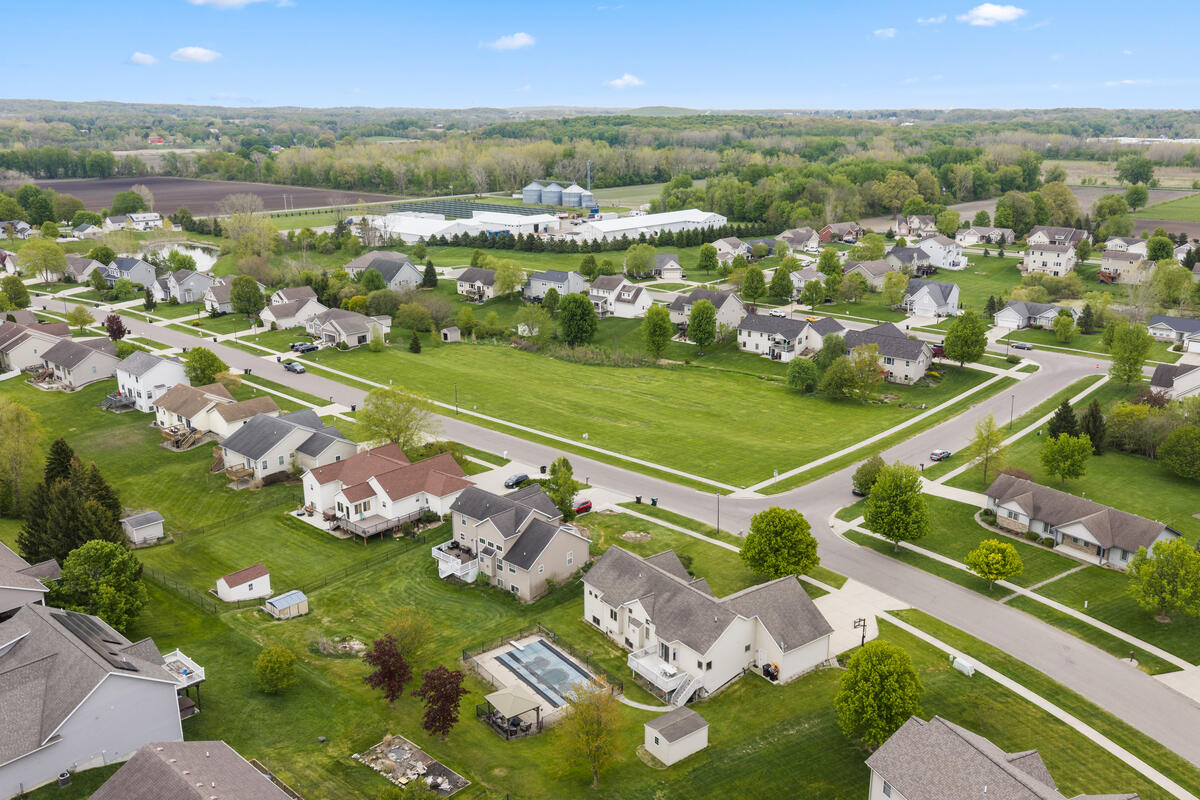 1815 Planters Row Drive SW Byron Center MI 49315