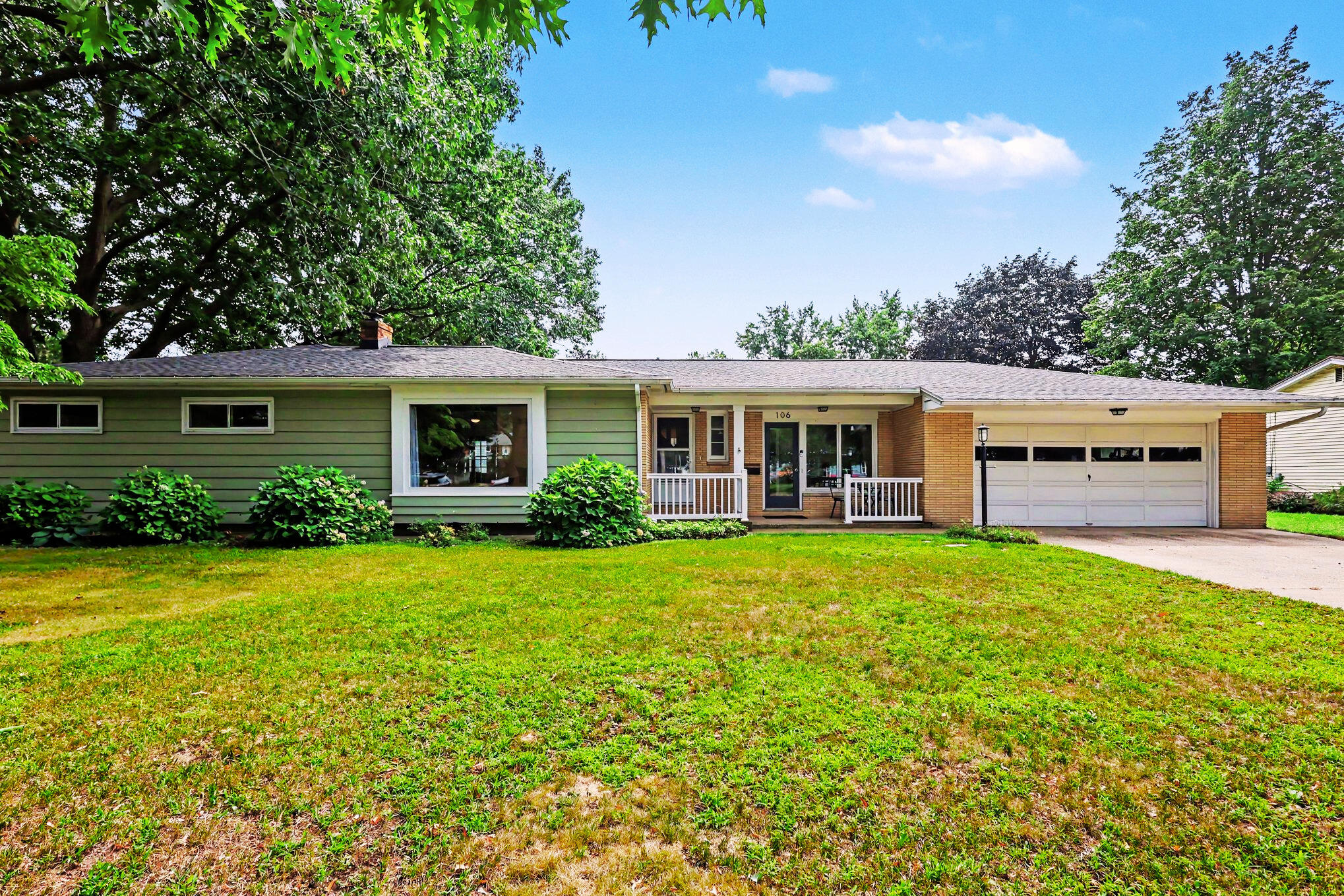 106 E 31st Street Holland MI 49423