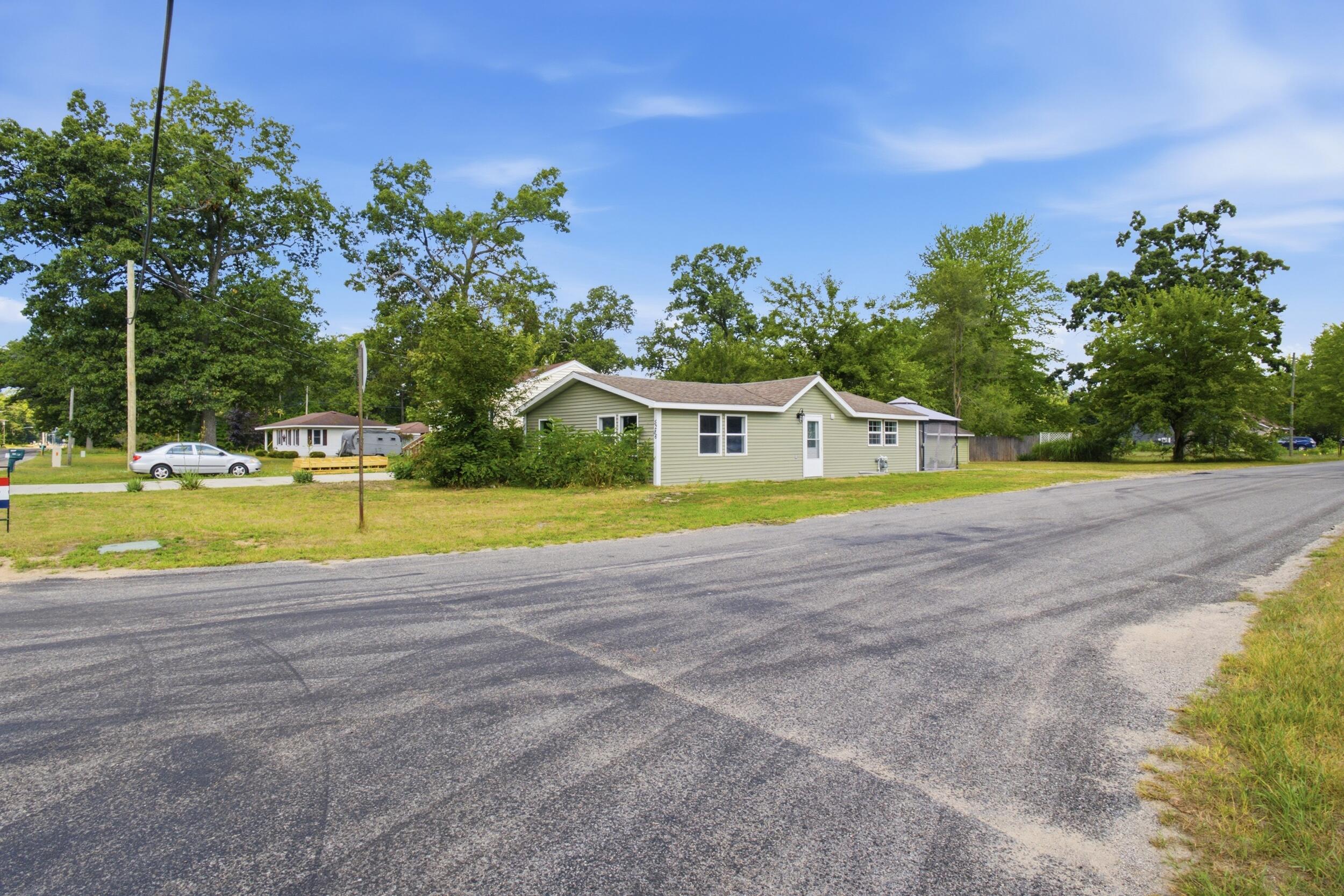 5286 Hall Road Muskegon MI 49442