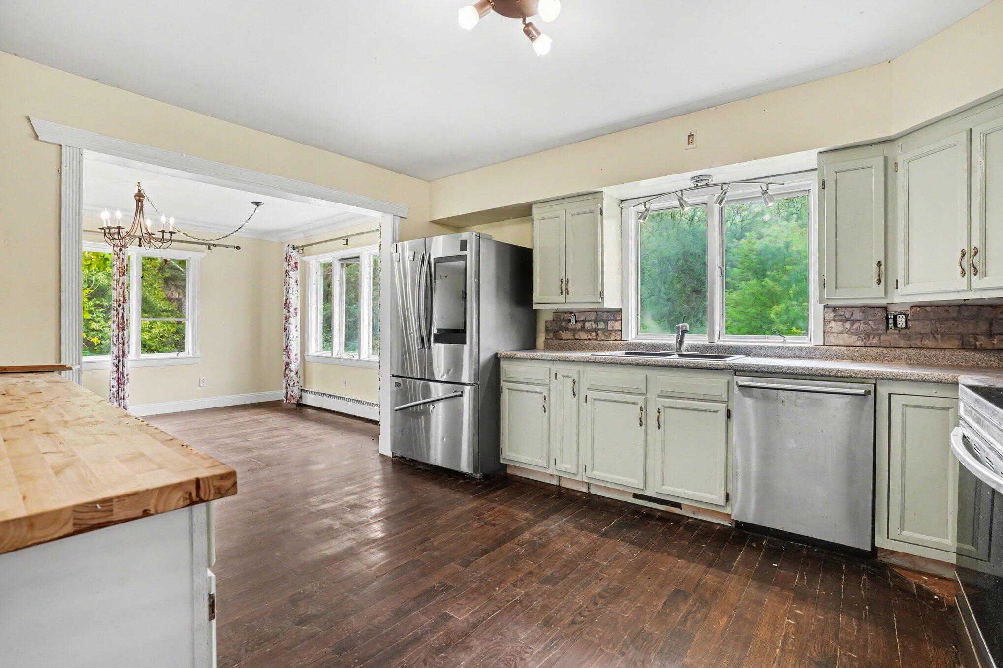 5712 N 24th Street Kalamazoo MI 49004