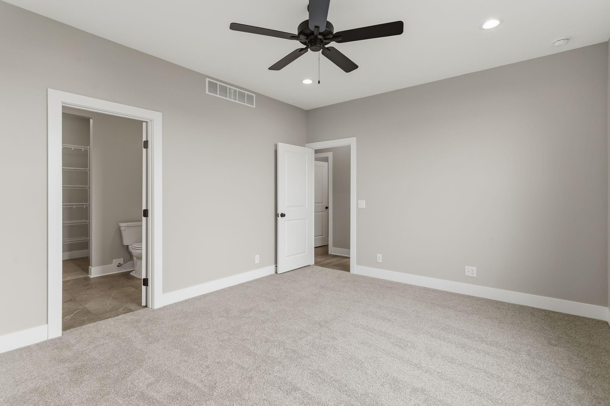 10124 Strawberry Lane Zeeland MI 49464