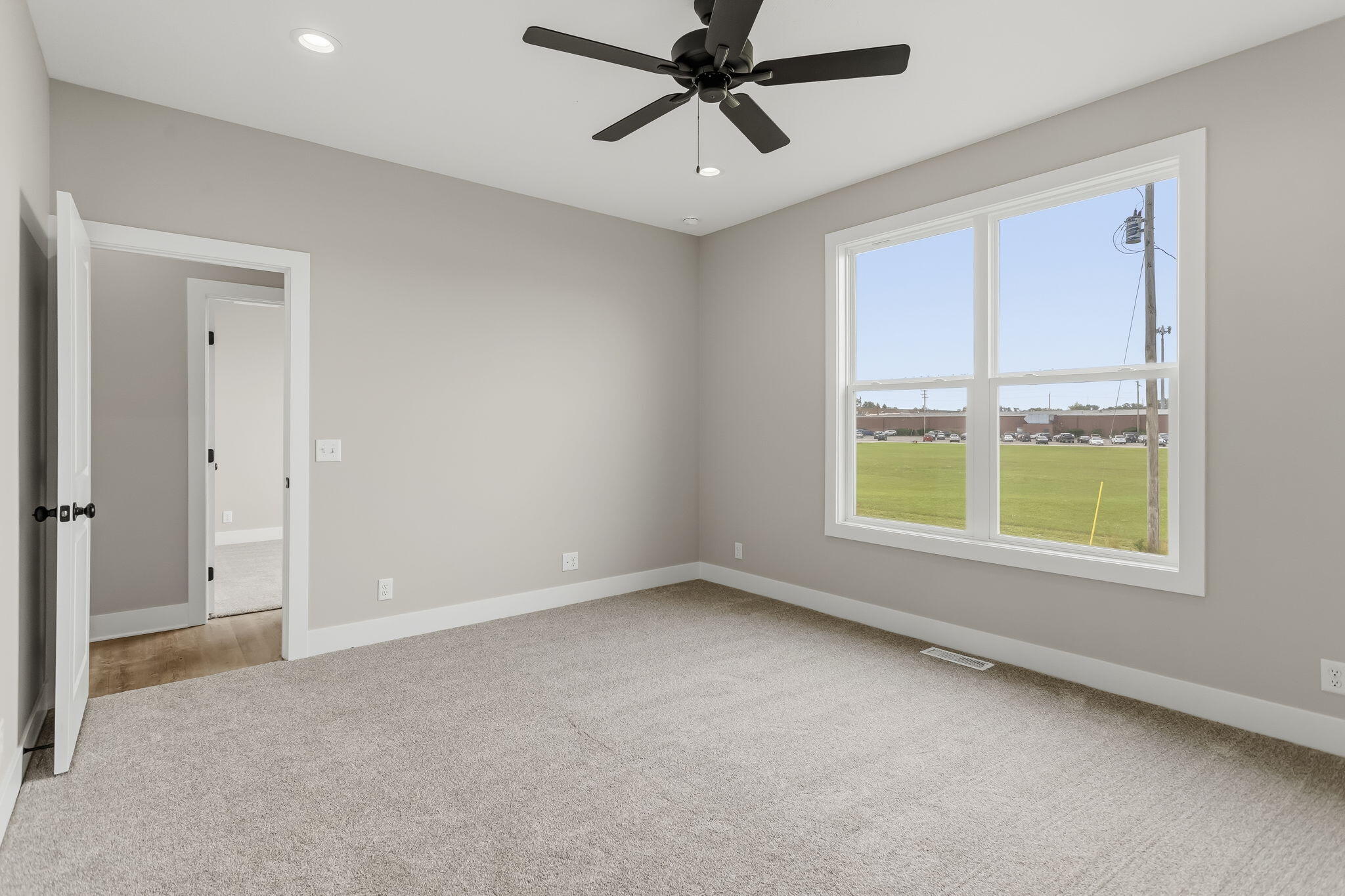 10124 Strawberry Lane Zeeland MI 49464