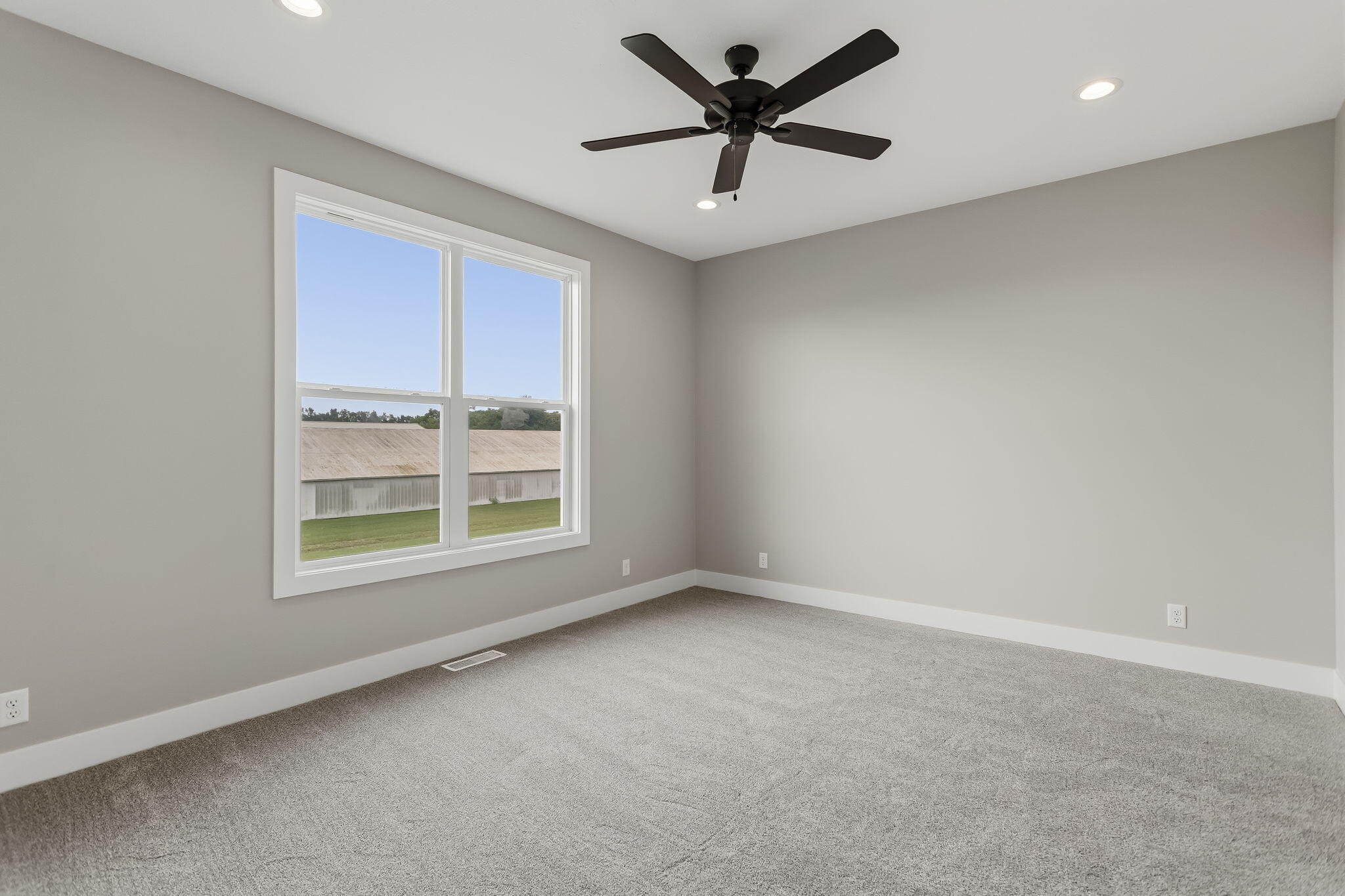 10124 Strawberry Lane Zeeland MI 49464