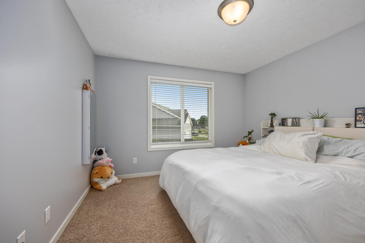 514 Clear Wood Drive SE Grand Rapids MI 49548