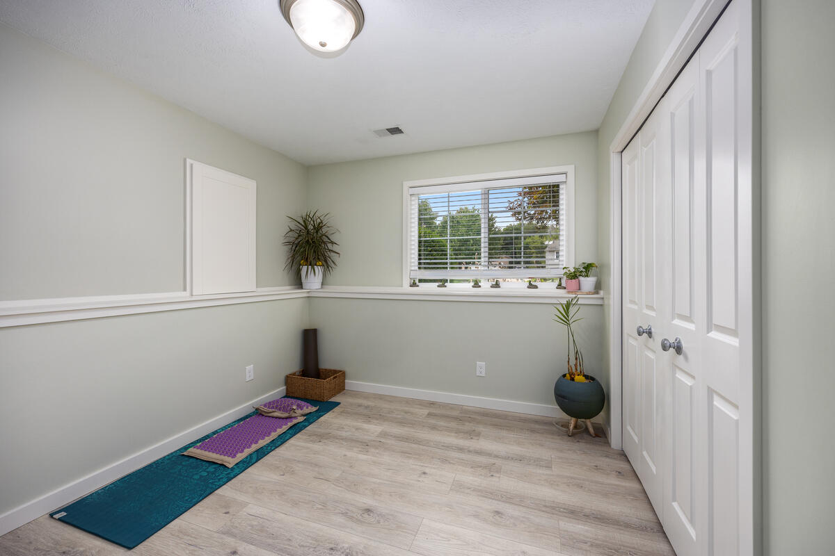 514 Clear Wood Drive SE Grand Rapids MI 49548
