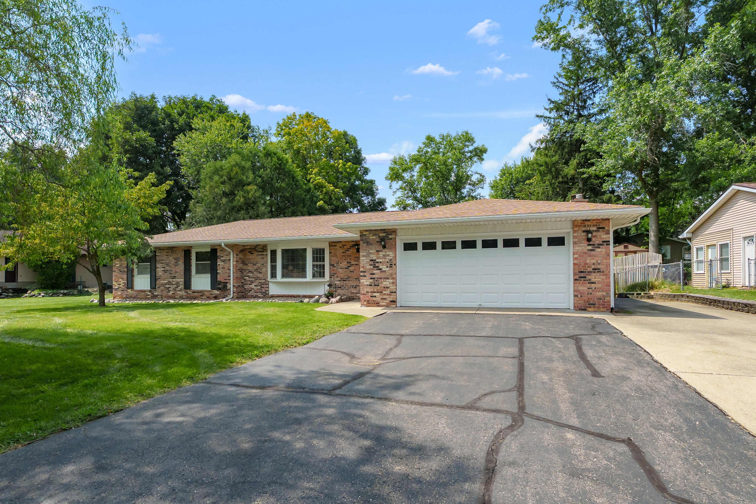 5037 Patland Drive Kalamazoo MI 49009