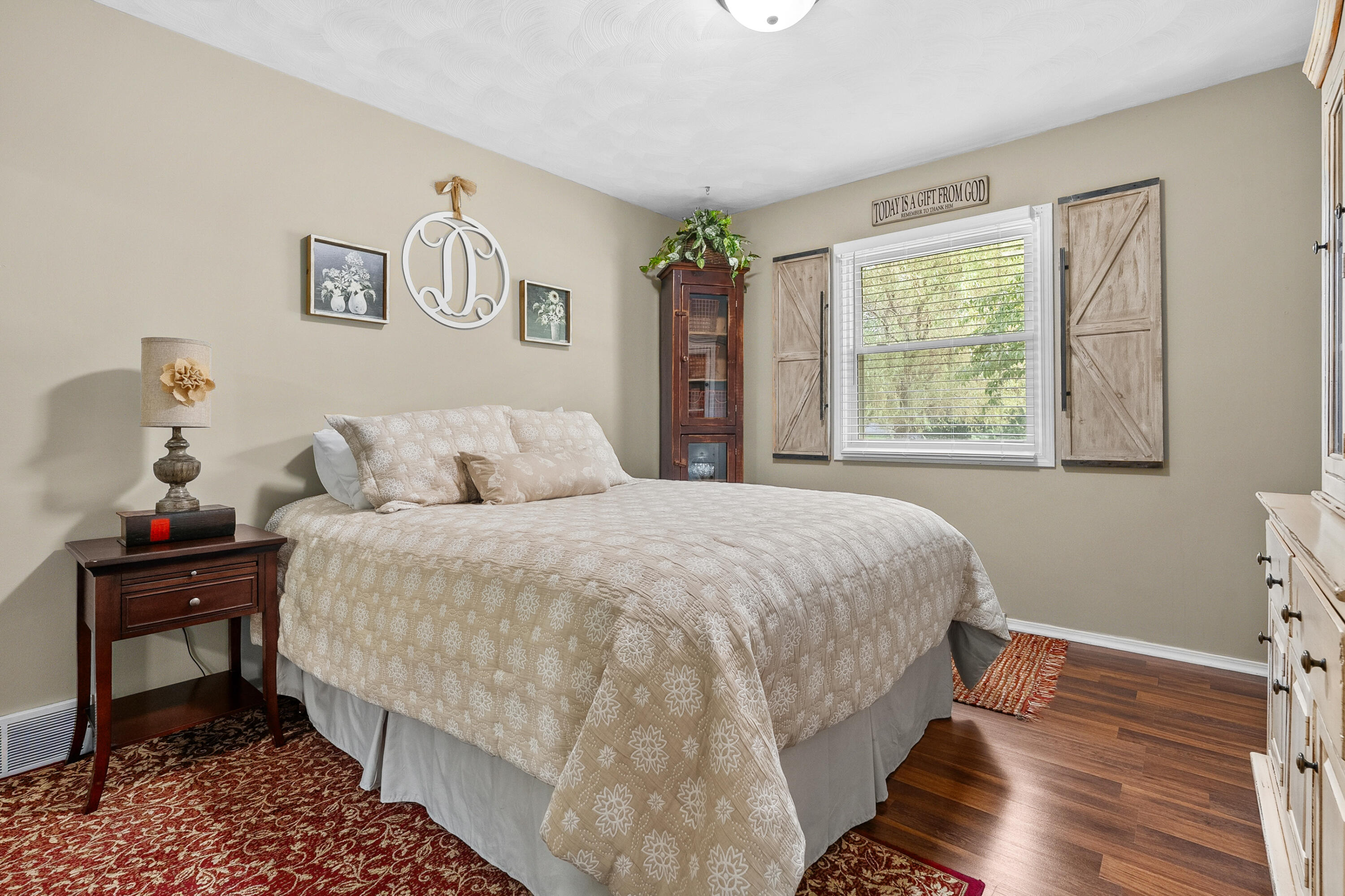 5037 Patland Drive Kalamazoo MI 49009