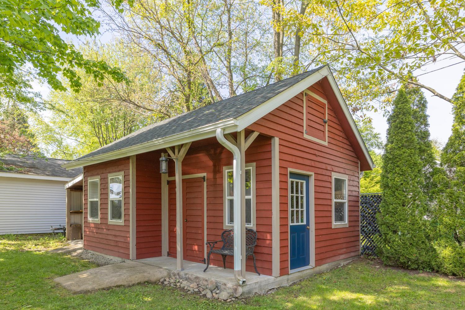 61258 Quinnesec Road Cassopolis MI 49031
