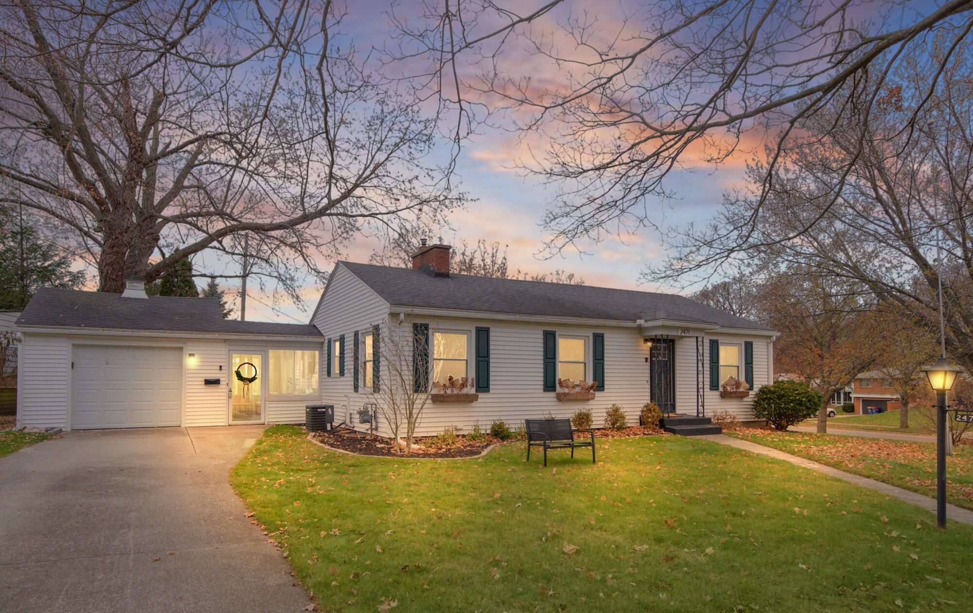 2471 Union Avenue NE Grand Rapids MI 49505