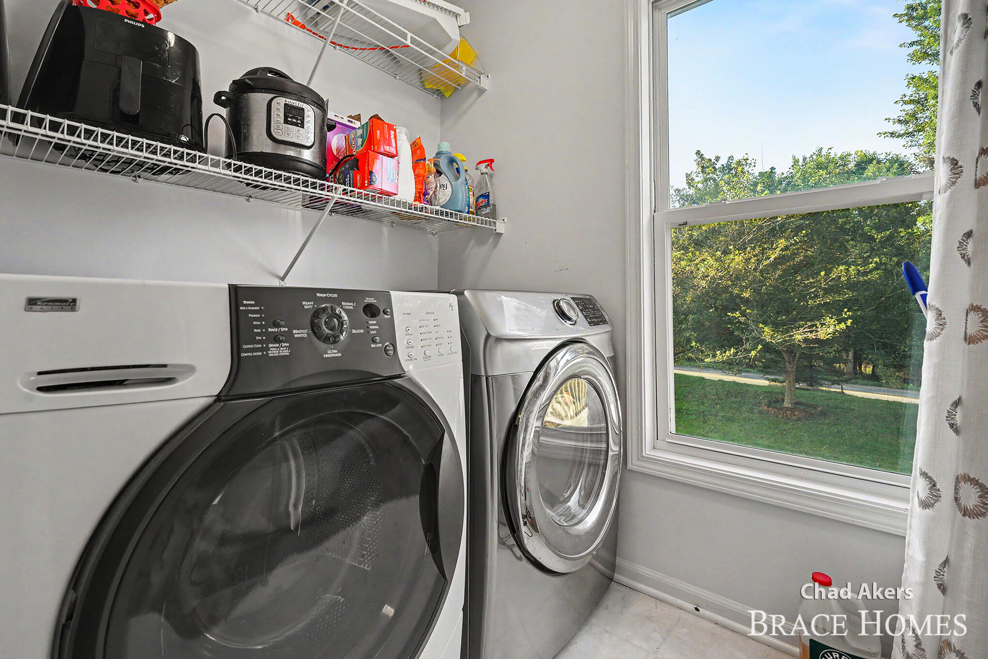 2022 Friesian Court NE Grand Rapids MI 49505