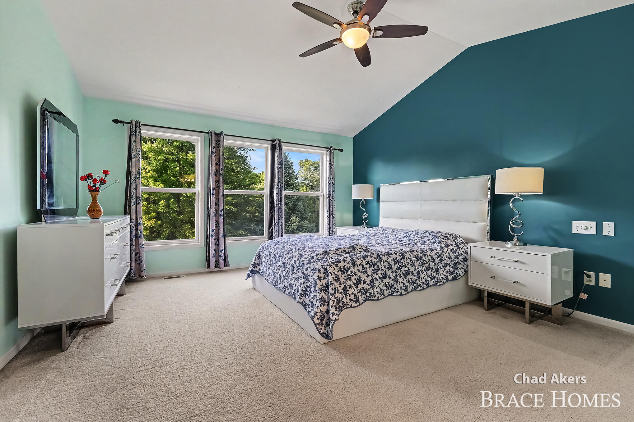 2022 Friesian Court NE Grand Rapids MI 49505