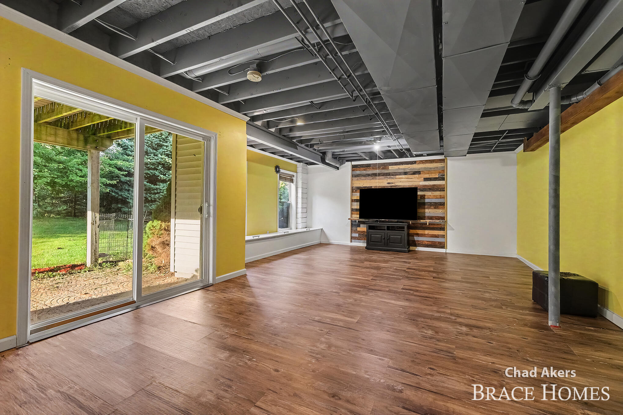 2022 Friesian Court NE Grand Rapids MI 49505