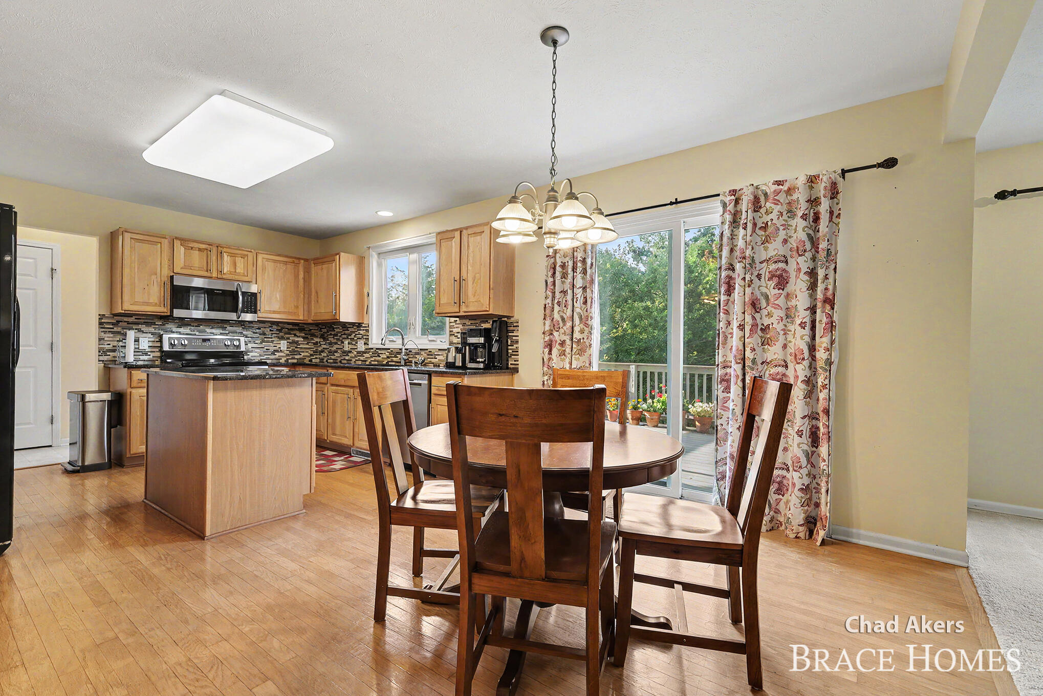 2022 Friesian Court NE Grand Rapids MI 49505