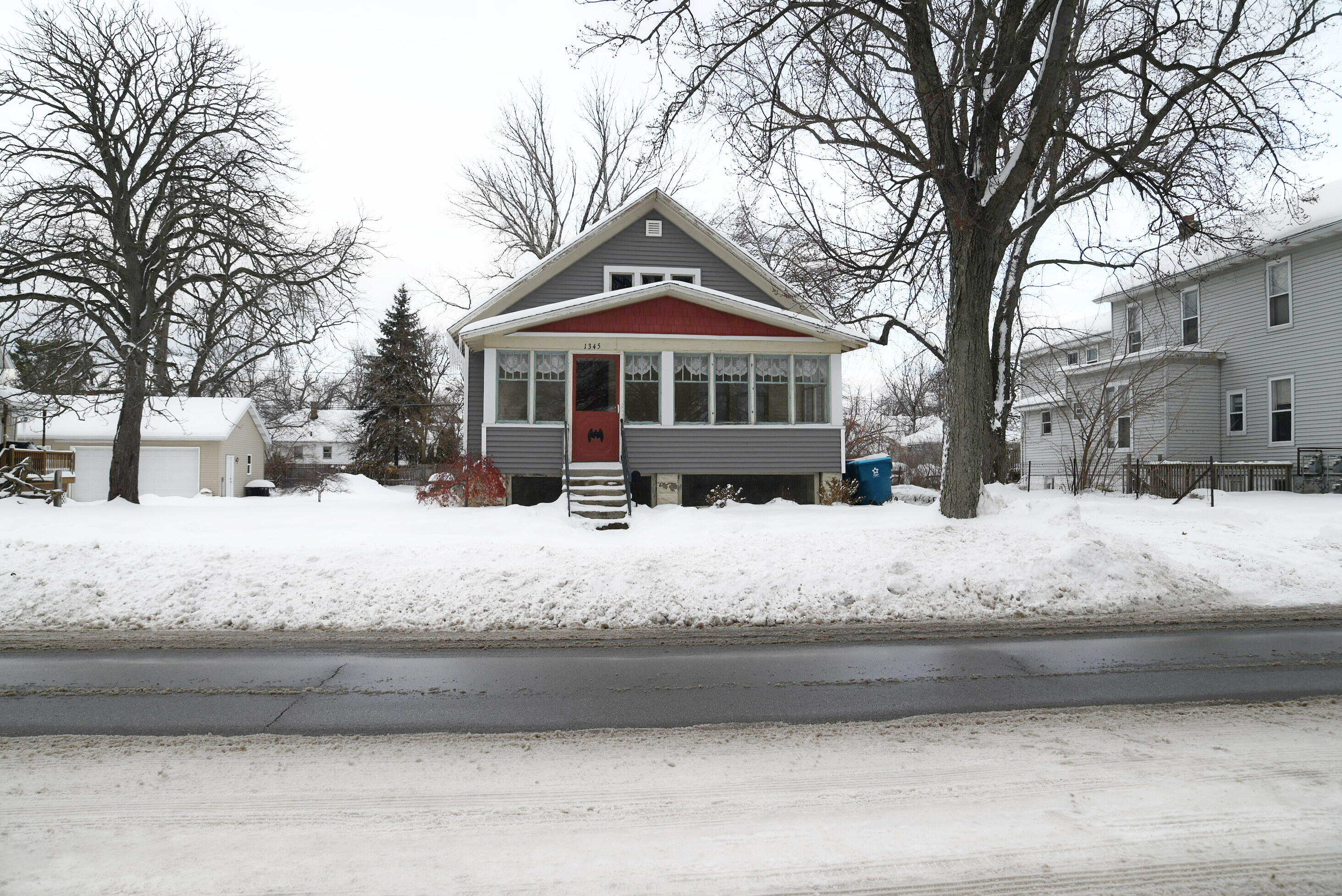 Grand Haven MI, 1345 Washington Avenue