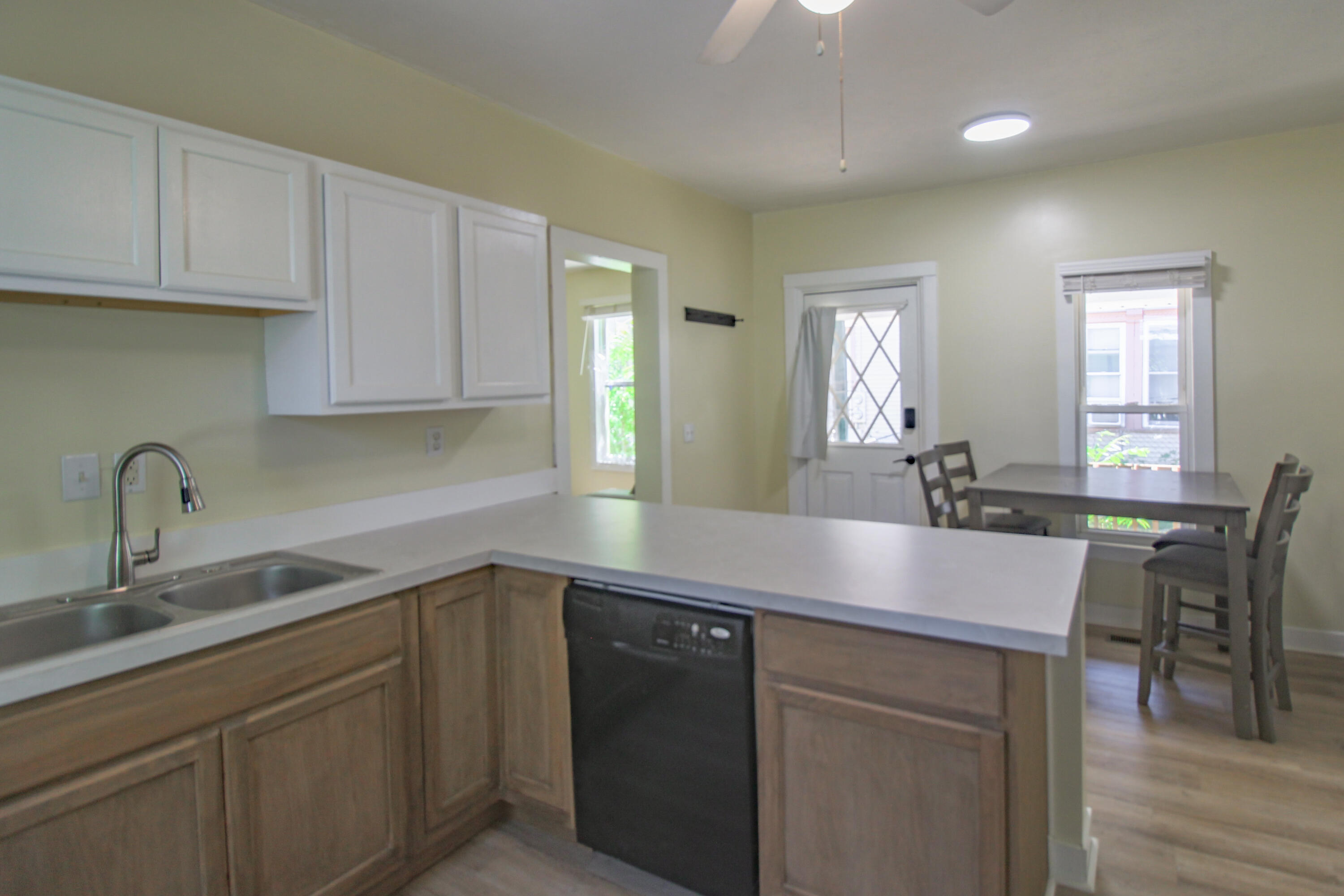 637 Prospect Avenue NE Grand Rapids MI 49503