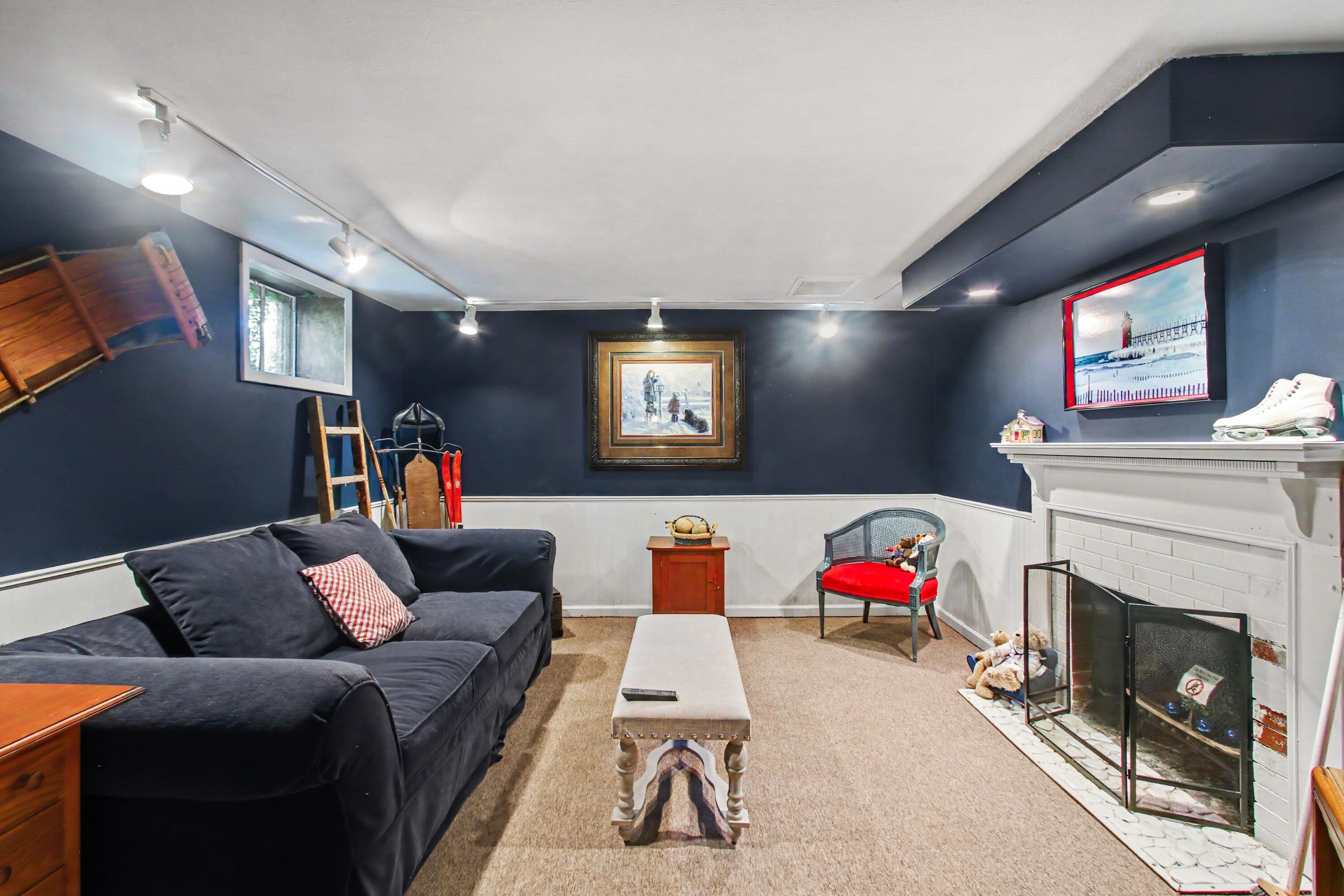 334 Van Buren Street South Haven MI 49090