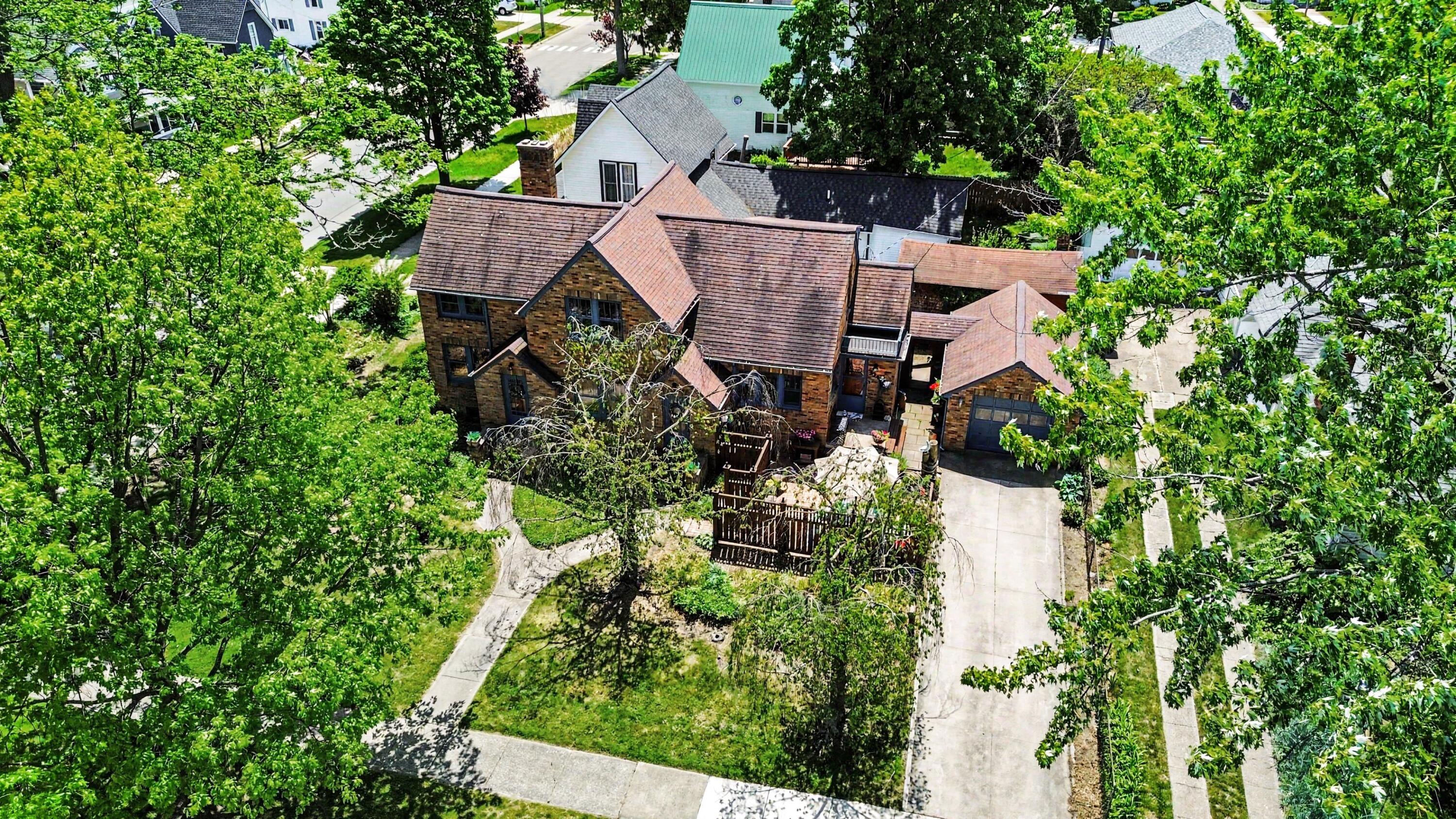 334 Van Buren Street South Haven MI 49090