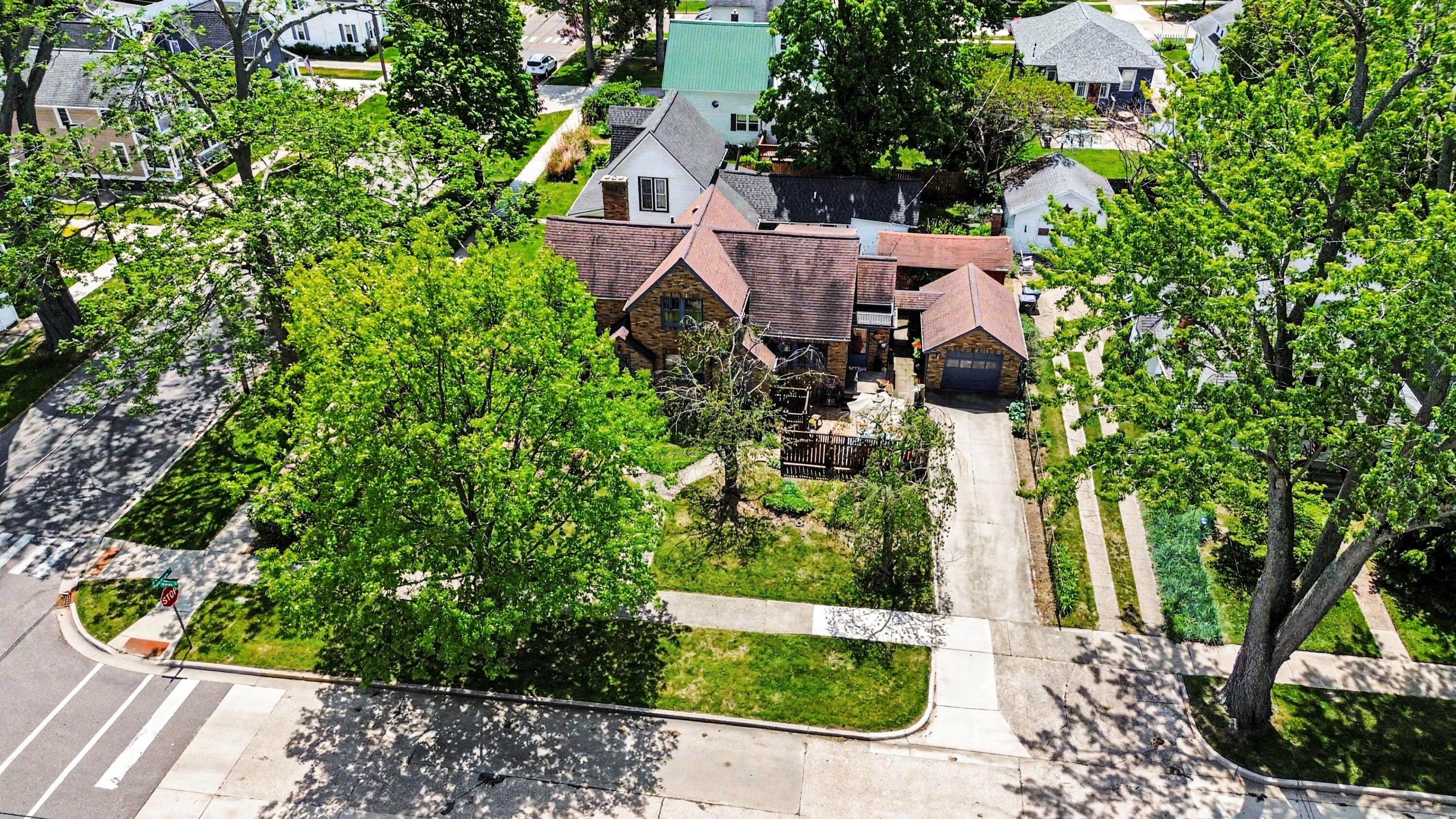 334 Van Buren Street South Haven MI 49090