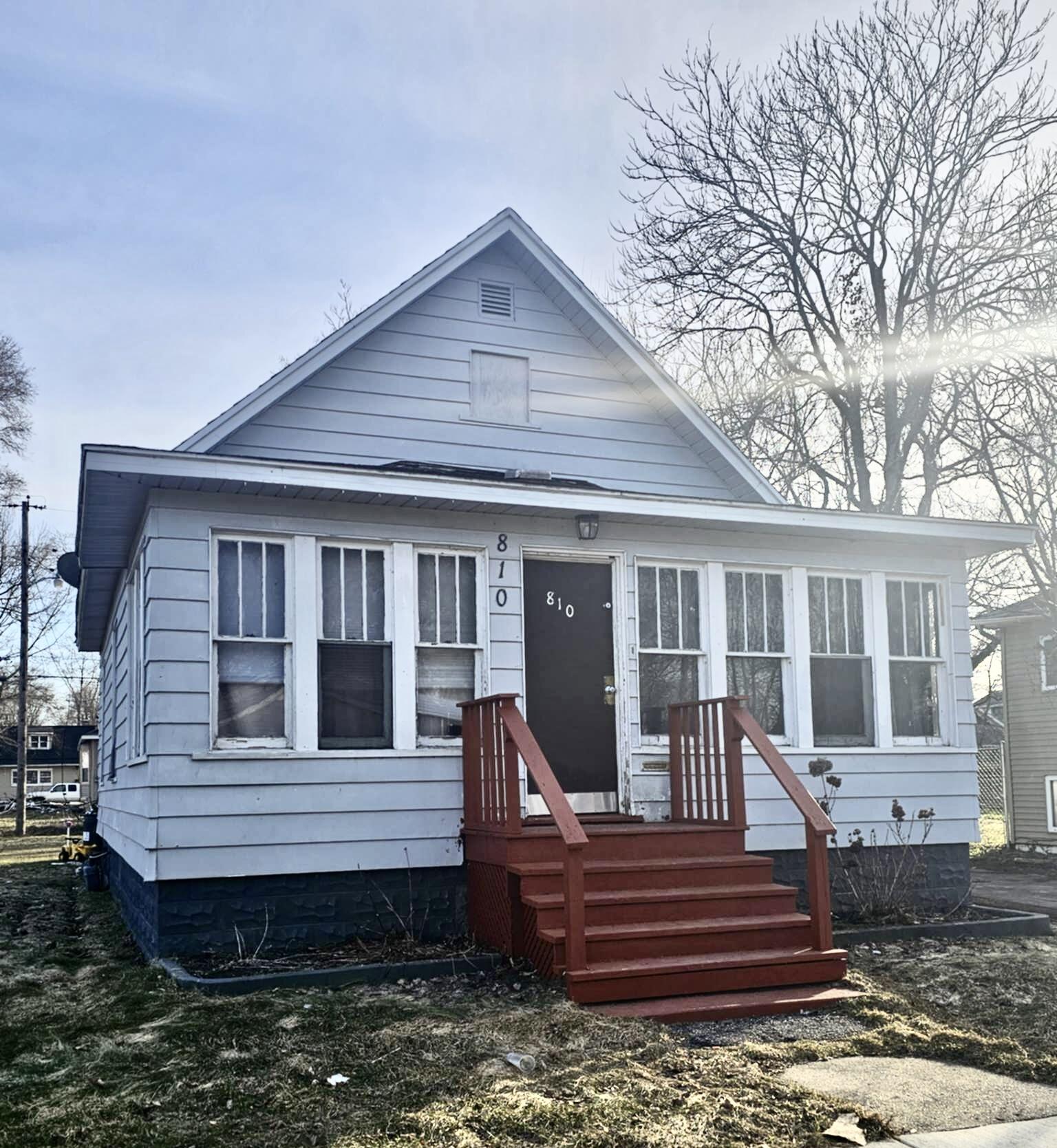 810 Thresher Avenue Benton Harbor MI 49022