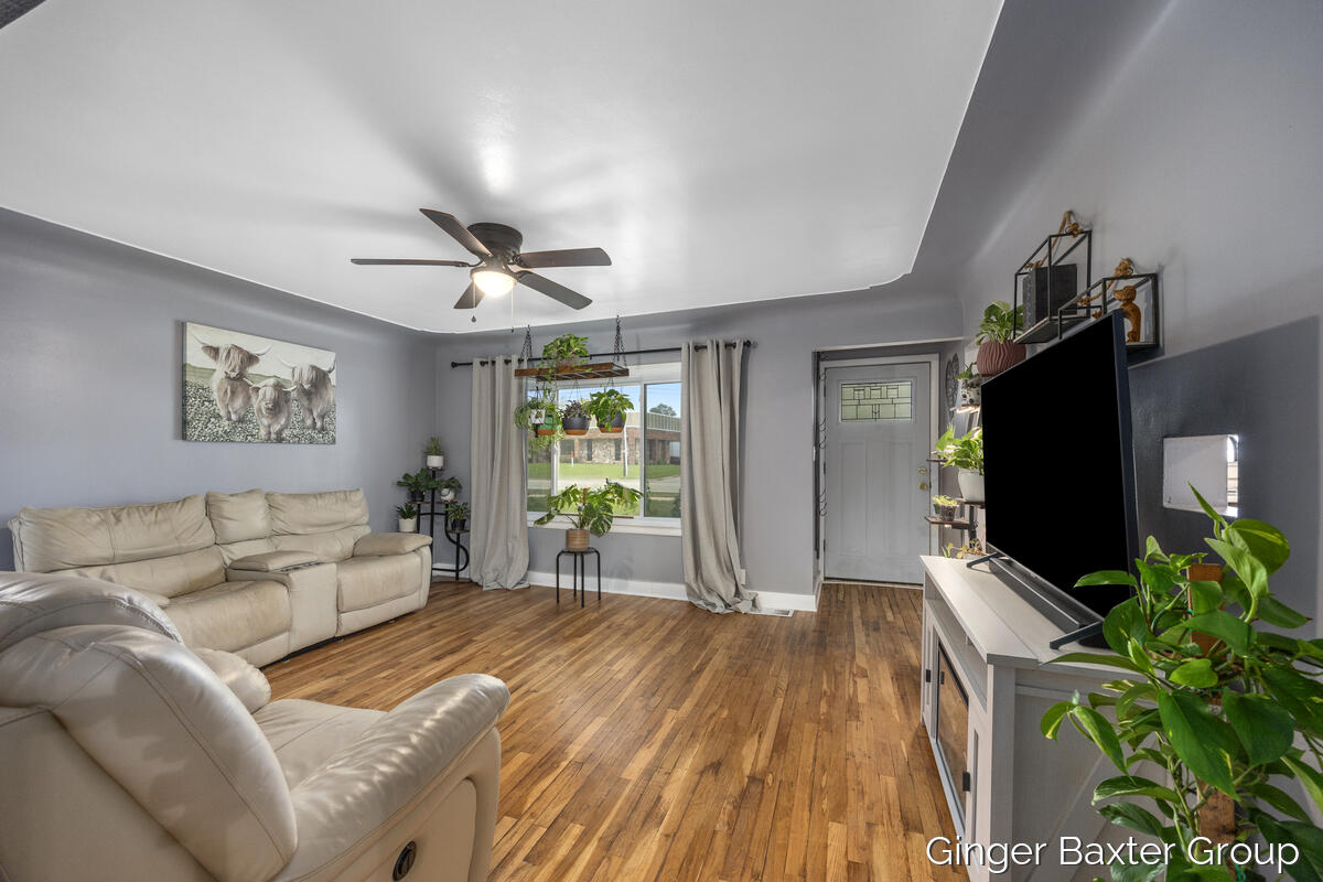 2716 Elmridge Drive NW Grand Rapids MI 49534