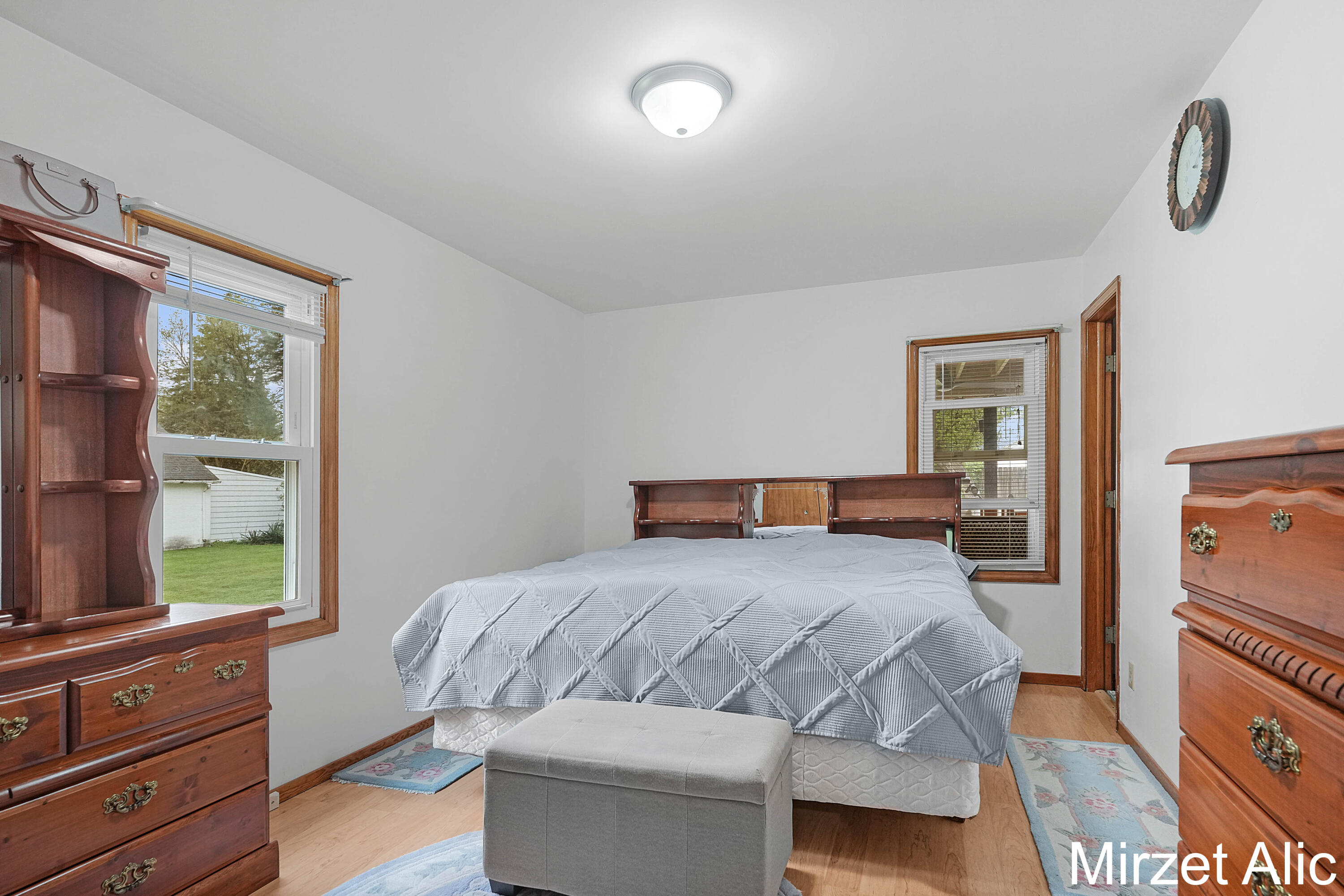 1145 Eastmont Drive SE Grand Rapids MI 49546