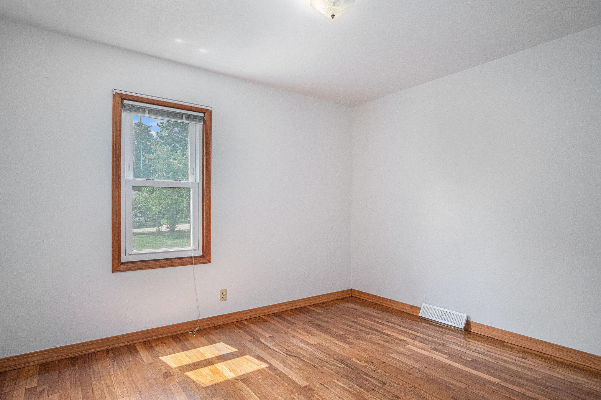 1145 Eastmont Drive SE Grand Rapids MI 49546