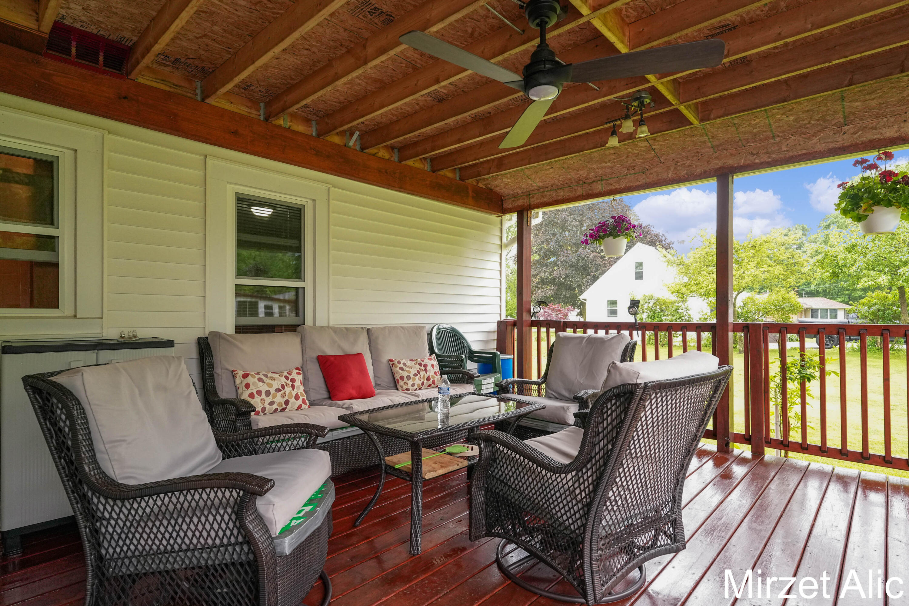 1145 Eastmont Drive SE Grand Rapids MI 49546