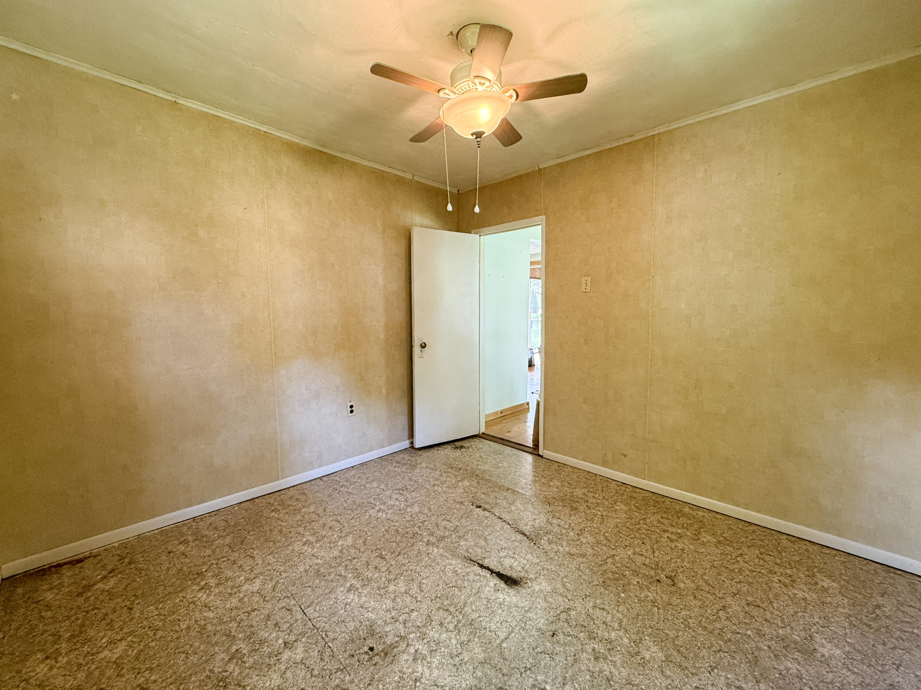 52411 Lakeview Drive Dowagiac MI 49047