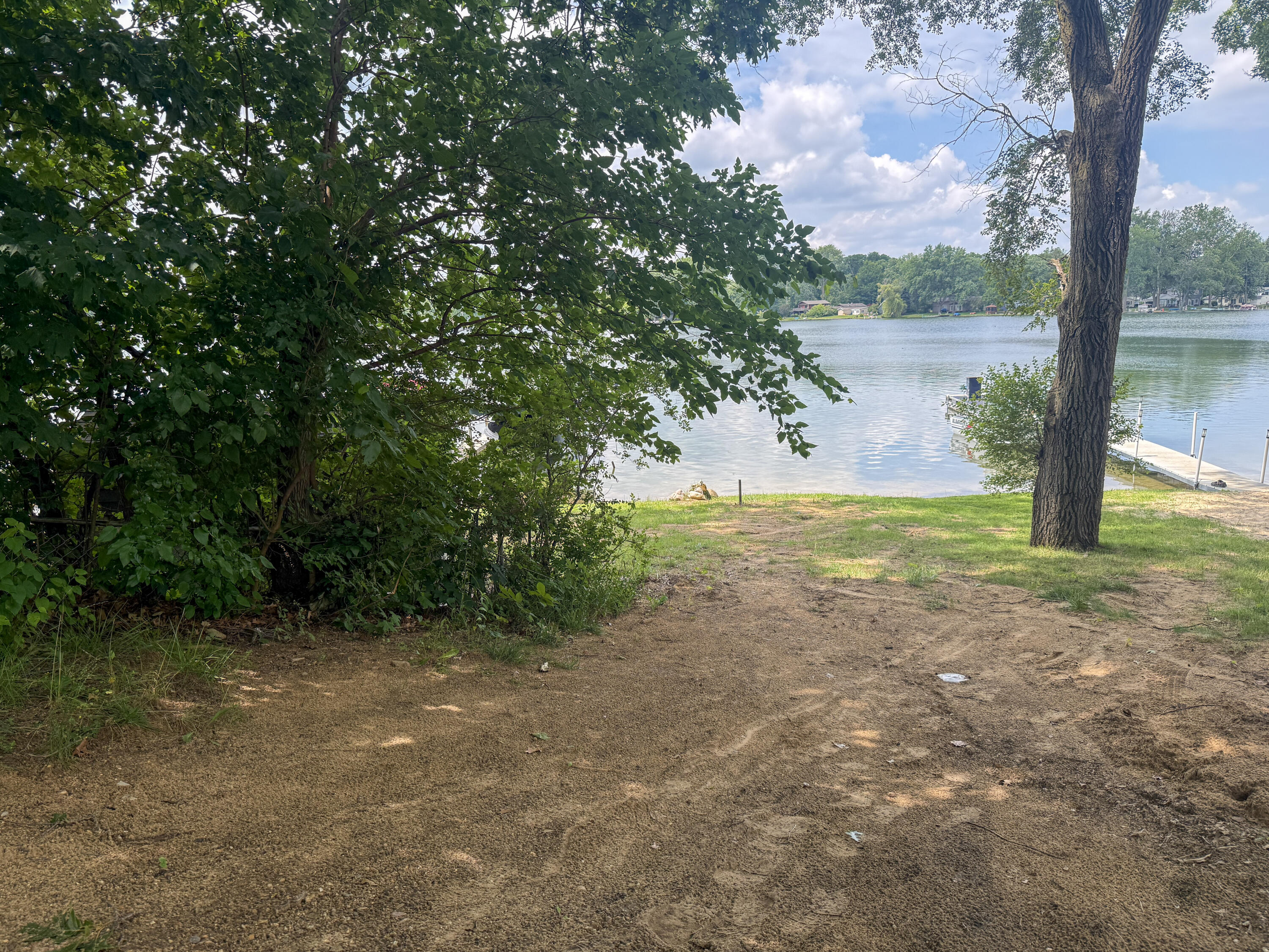 52411 Lakeview Drive Dowagiac MI 49047