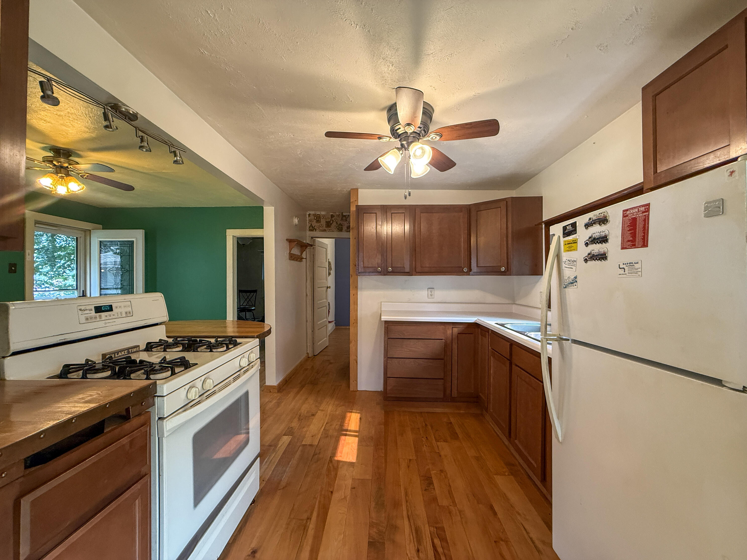 52411 Lakeview Drive Dowagiac MI 49047