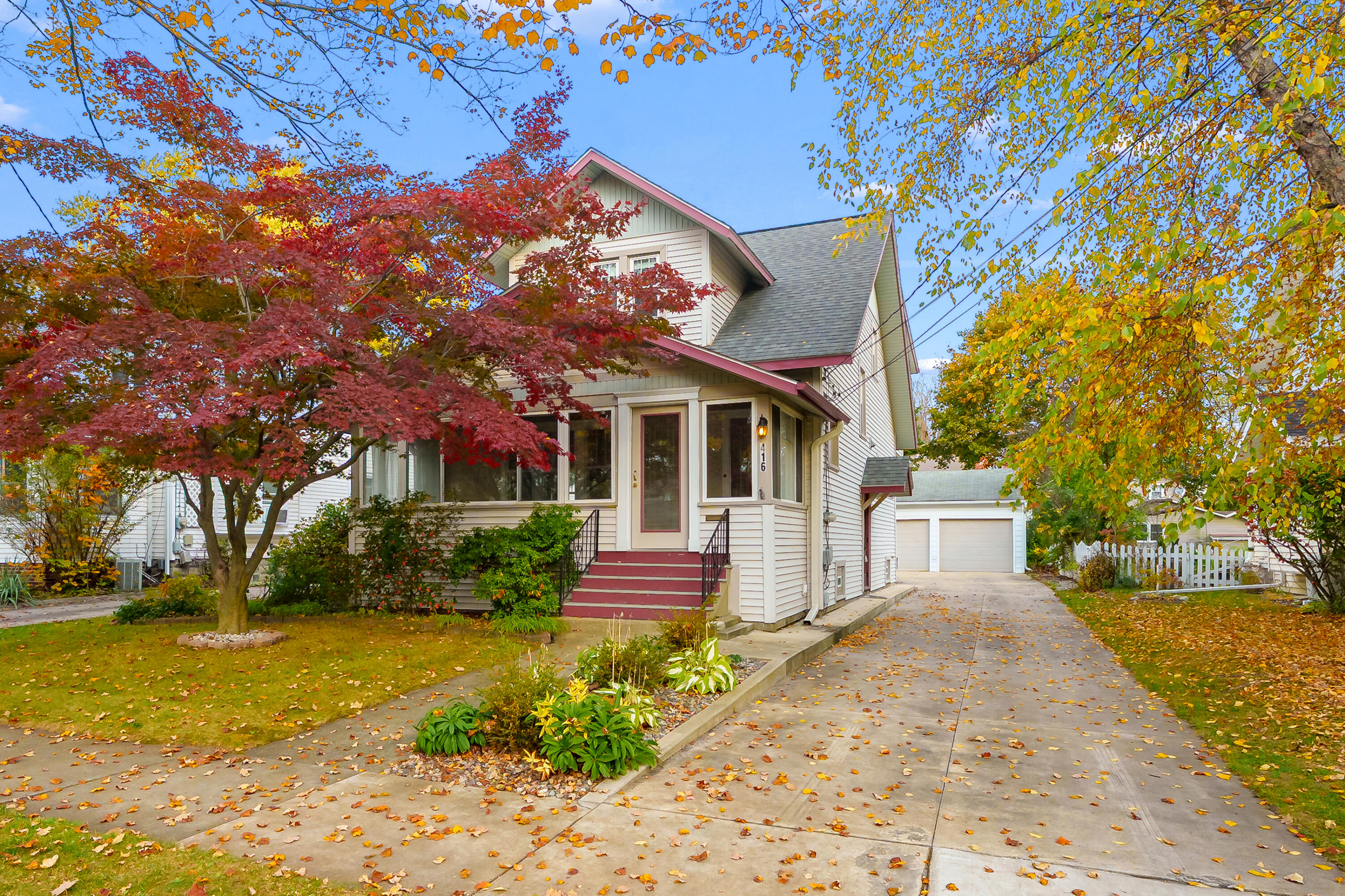 416 Edgemoor Avenue Kalamazoo MI 49001
