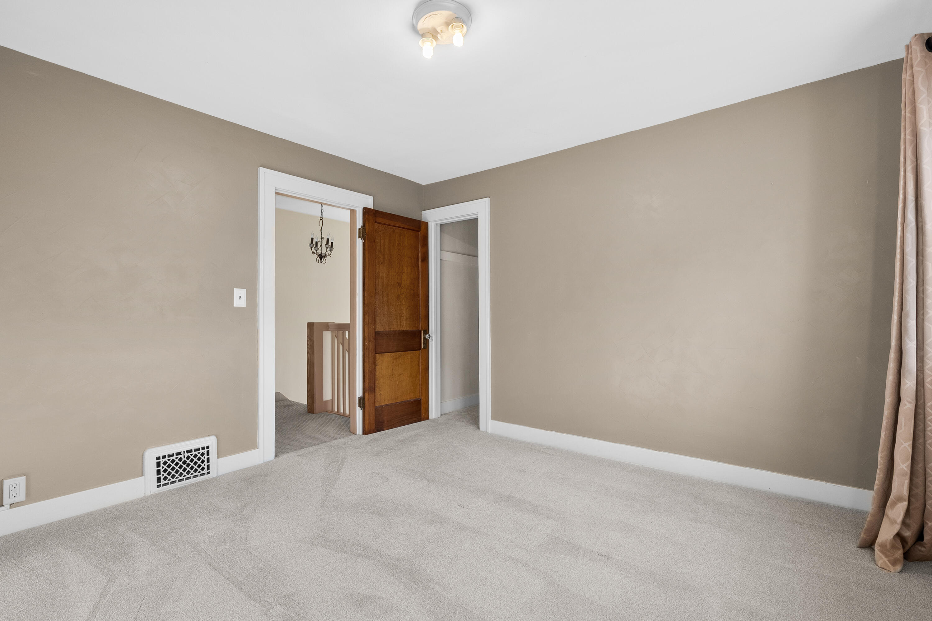 416 Edgemoor Avenue Kalamazoo MI 49001