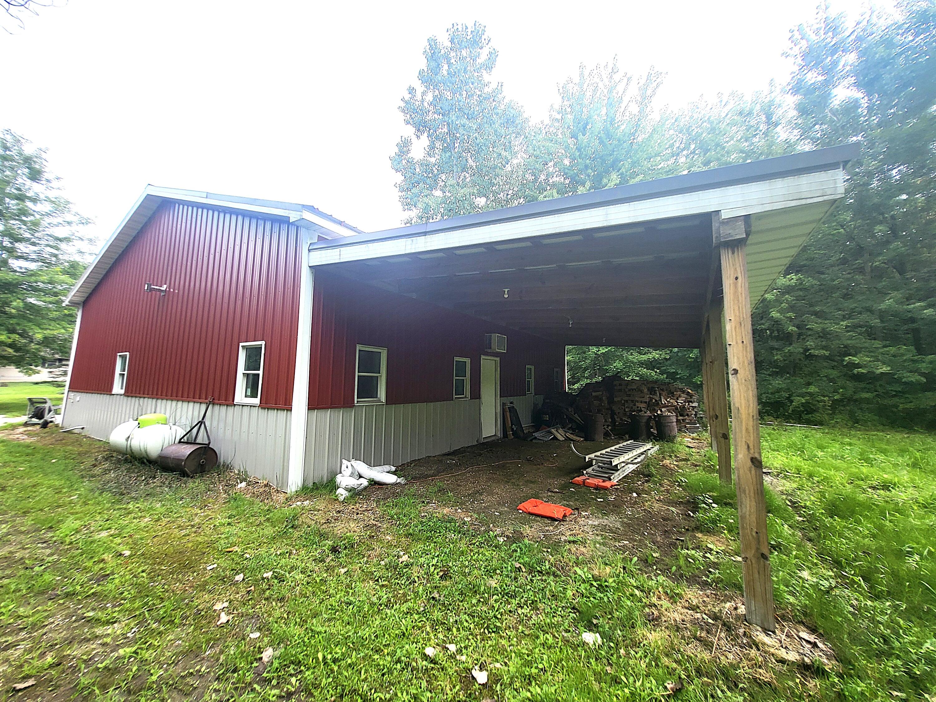 4240 Snow Road Bridgman MI 49106