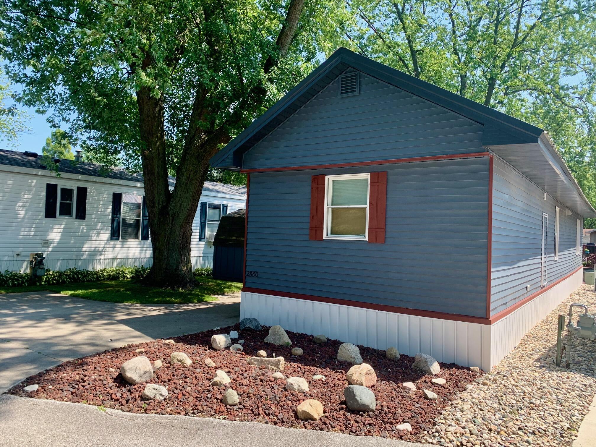 2860 N Tamarac Drive Ludington MI 49431